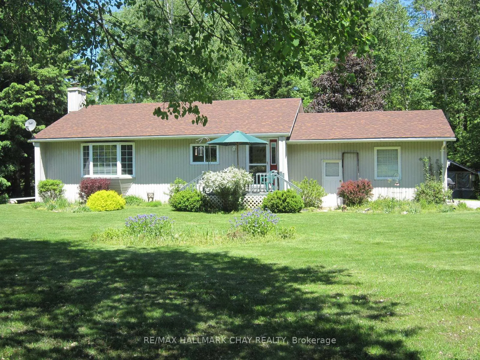 Photo 4 of 348 Mount St. Louis Road, Oro-Medonte, Rural Oro-Medonte — HOMEH