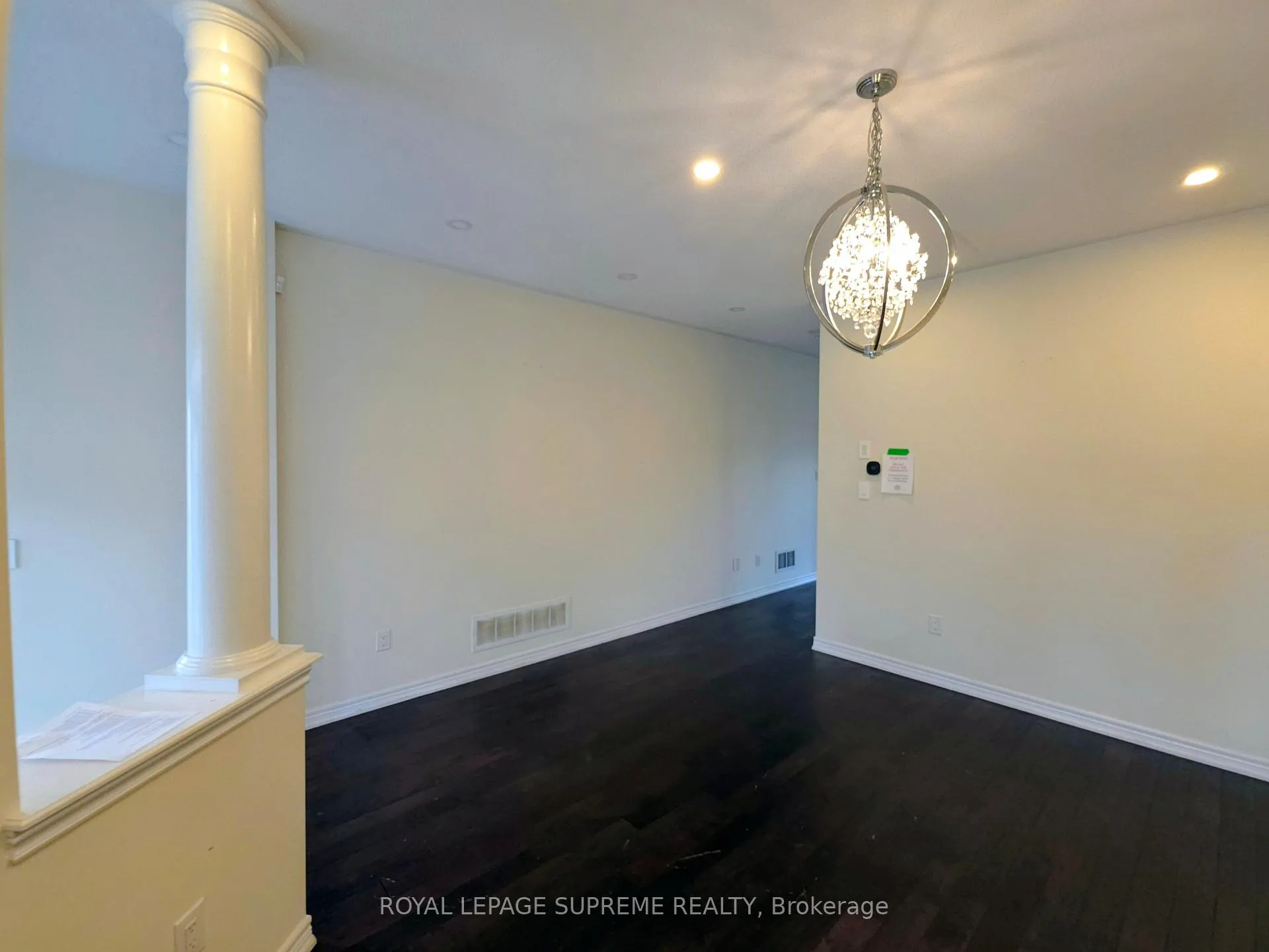 Photo 8 of 527 Vaughan Court, Milton, Scott — HOMEH