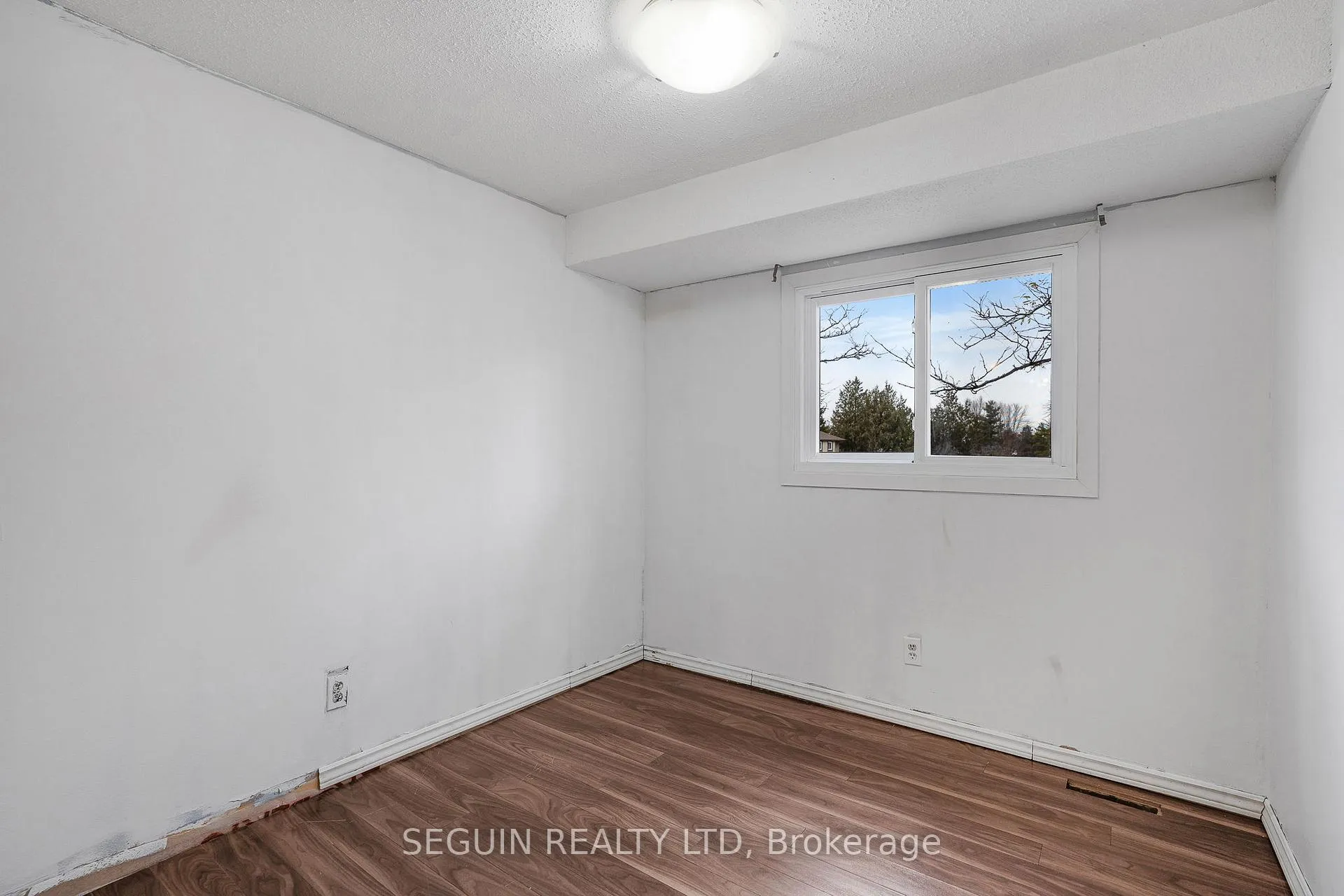 Photo 20 of 6138 Brookside Lane, Ottawa, Convent Glen South — HOMEH