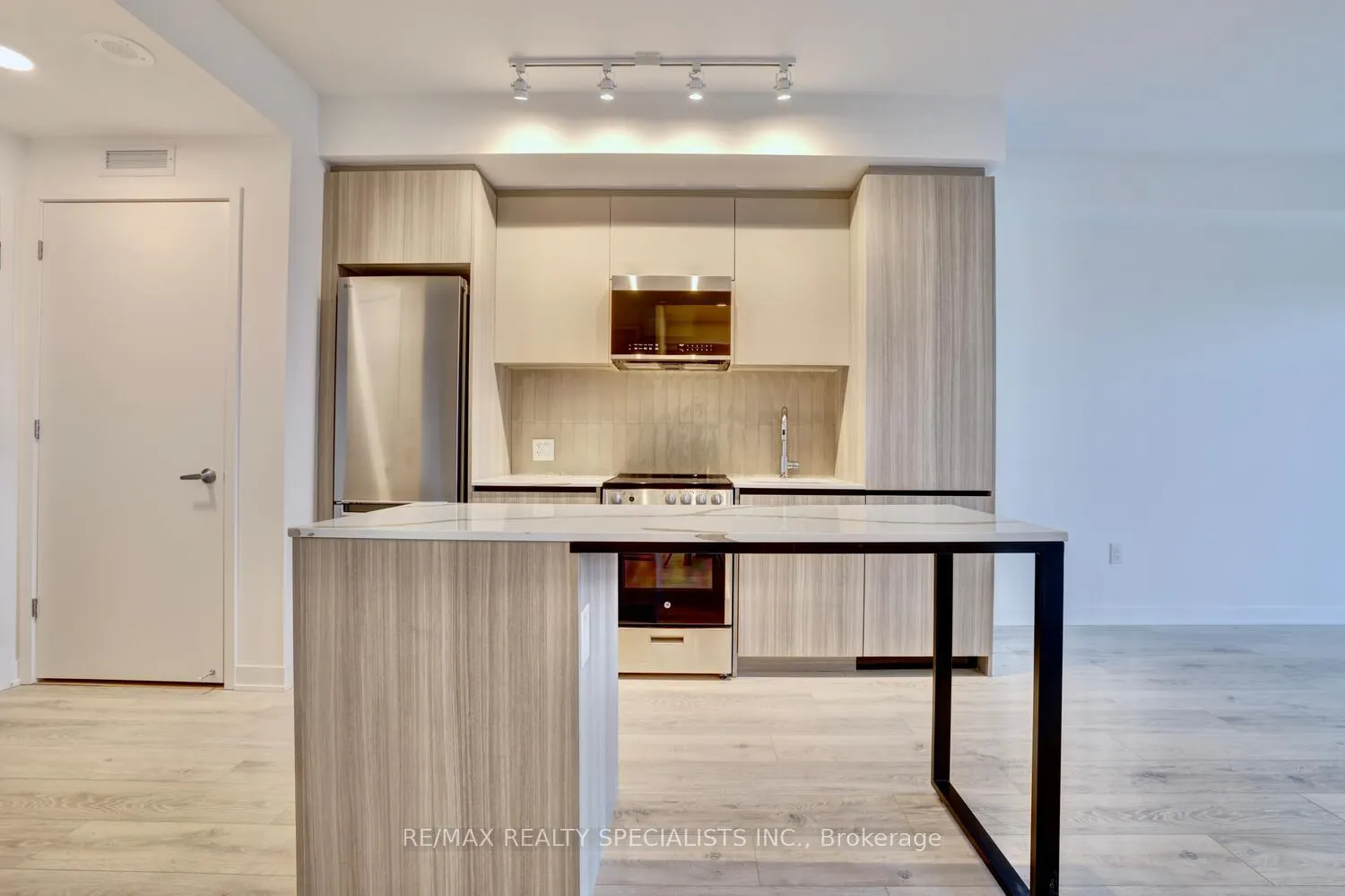 Photo 14 of Unit #902, 10 All Nations Drive, Brampton, Northwest Brampton — HOMEH