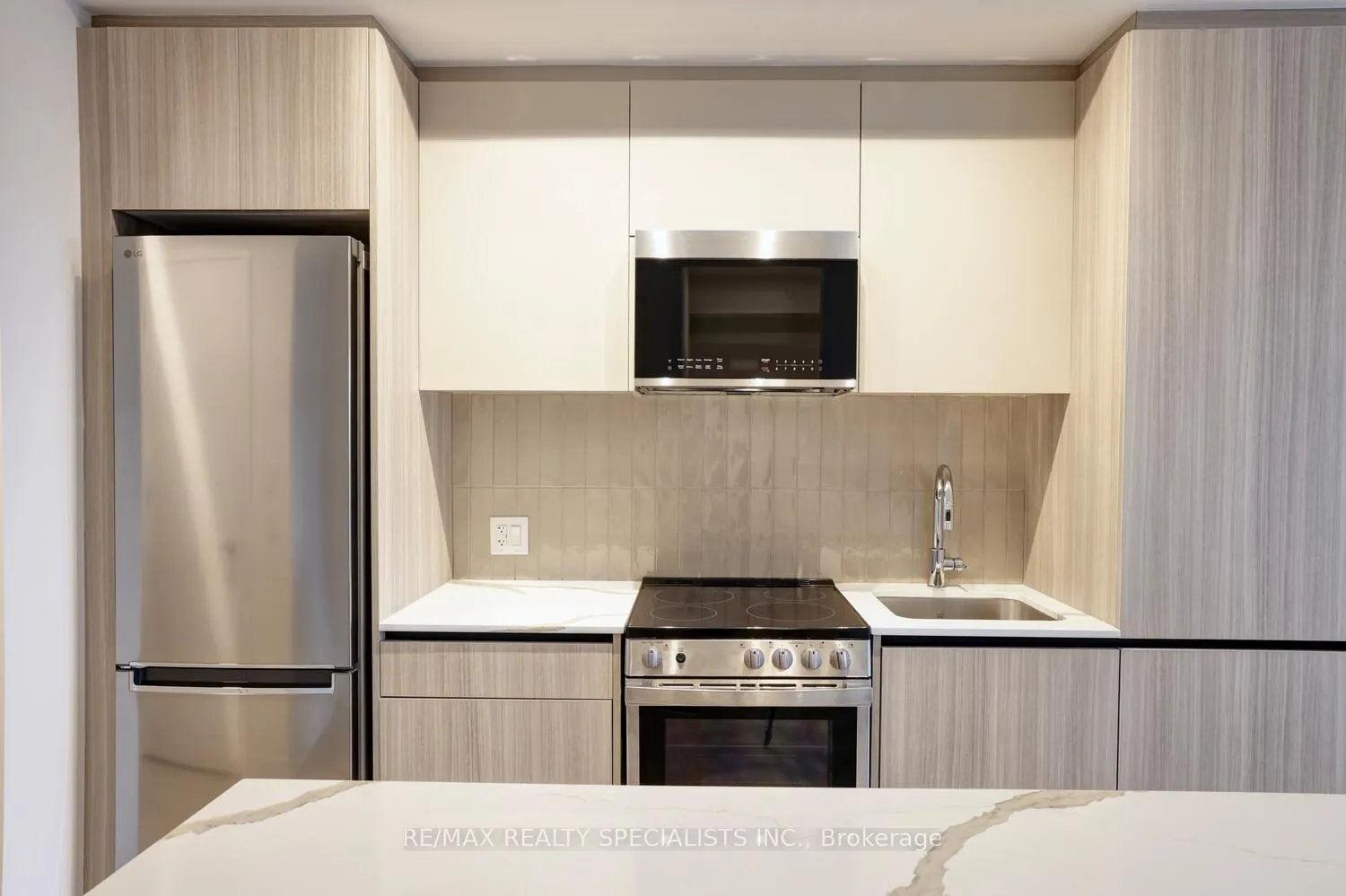 Photo 15 of Unit #902, 10 All Nations Drive, Brampton, Northwest Brampton — HOMEH