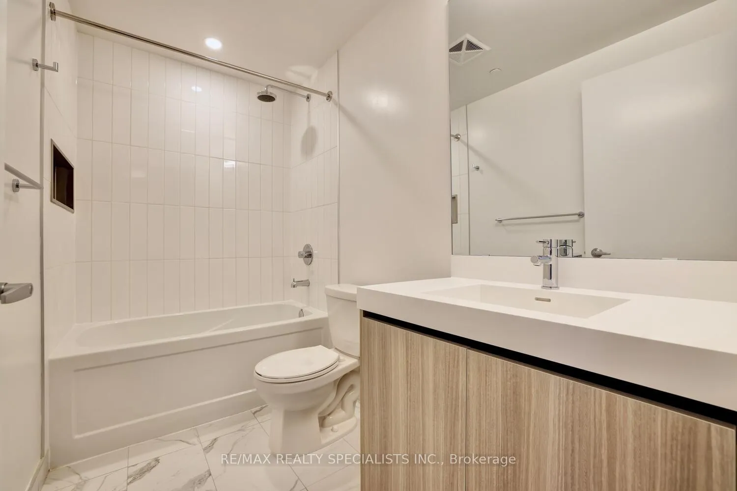 Photo 32 of Unit #902, 10 All Nations Drive, Brampton, Northwest Brampton — HOMEH