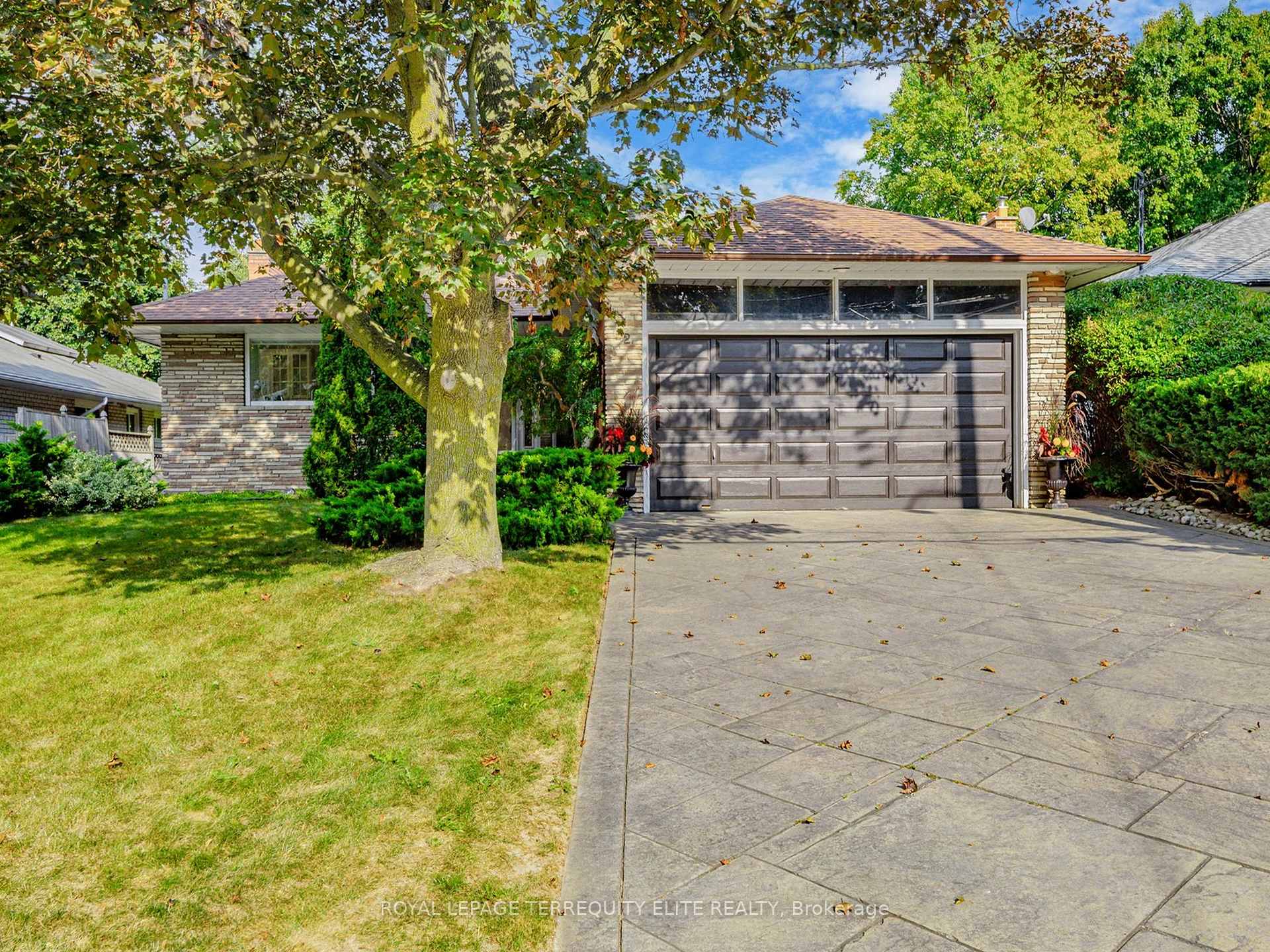 Front of 52 Landfair Crescent