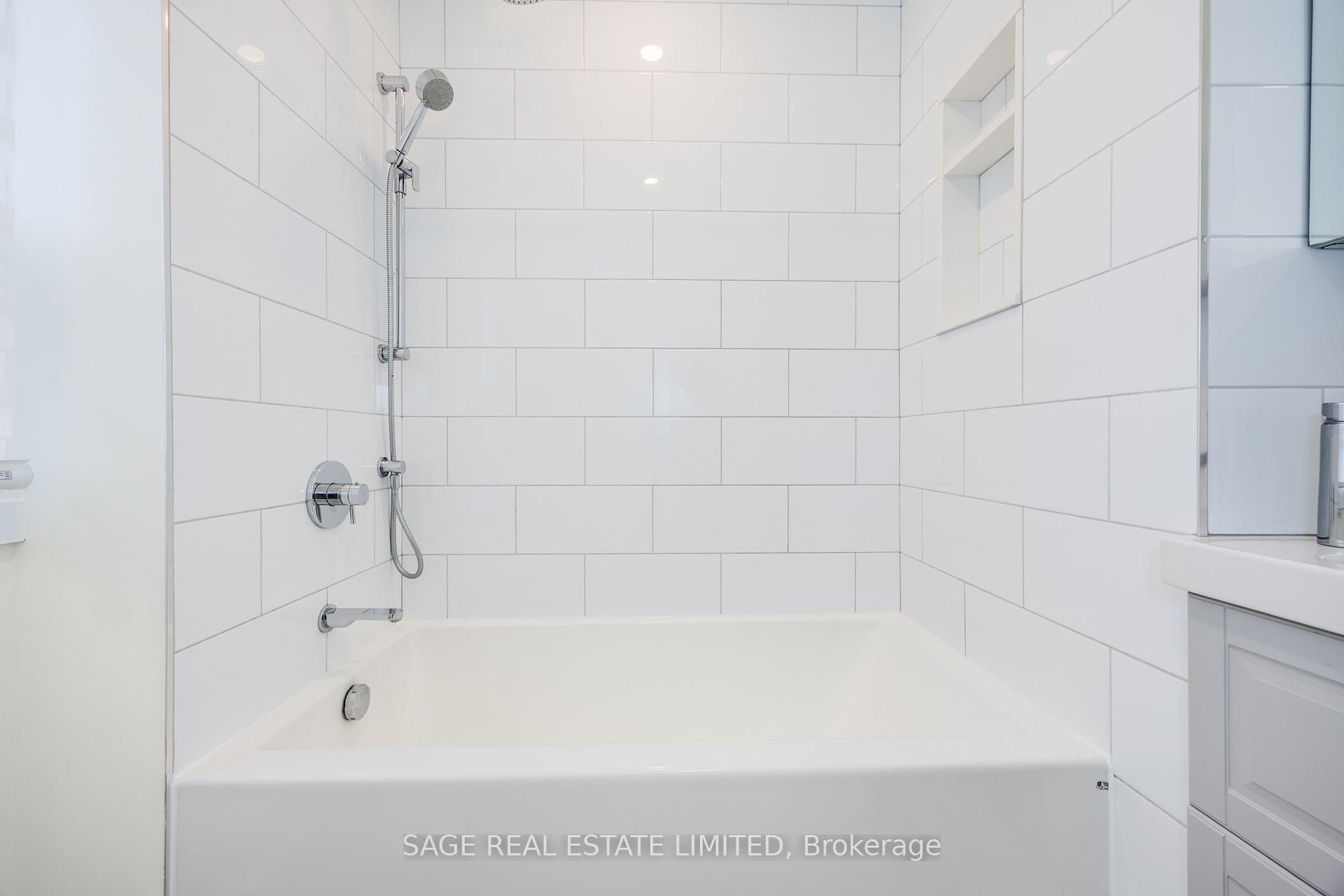 Photo 6 of Unit MAIN, 310 Gladstone Avenue, Toronto, Little Portugal — HOMEH