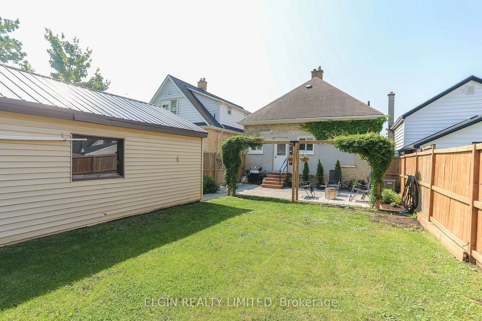Photo 21 of 4 Antrim Street, St. Thomas — HOMEH