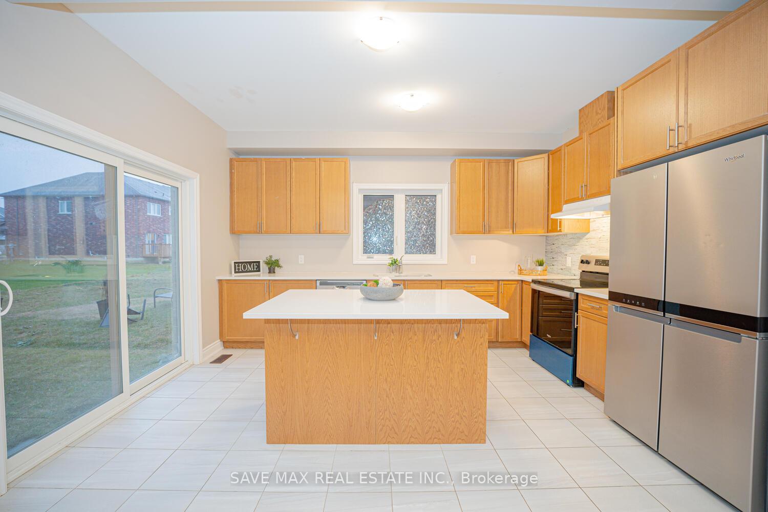 Photo 9 of 126 Sunset Way, Thorold, Rolling Meadows — HOMEH