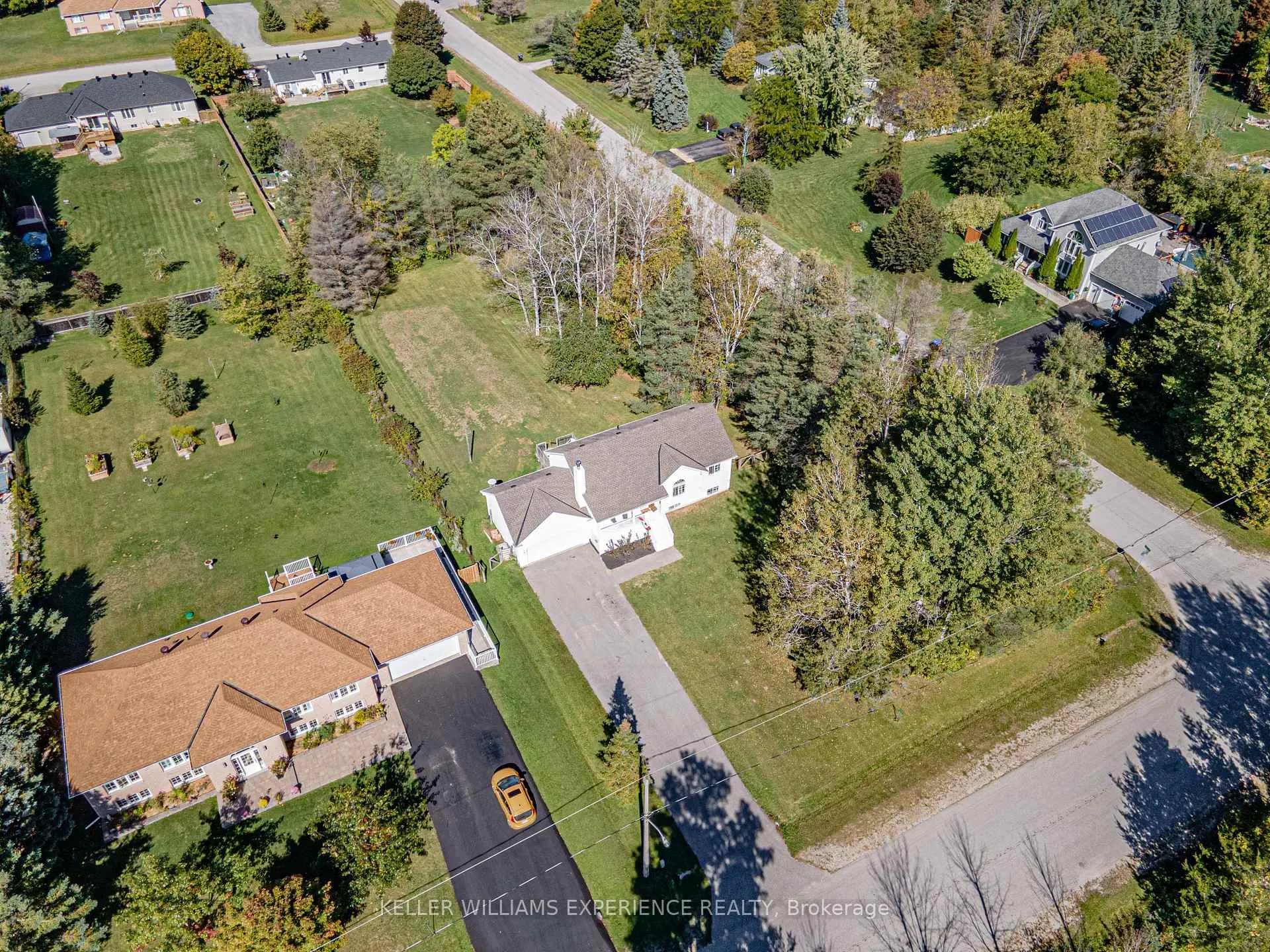 Photo 4 of 5318 Conc 3 Sunnidale Road, Clearview, New Lowell — HOMEH