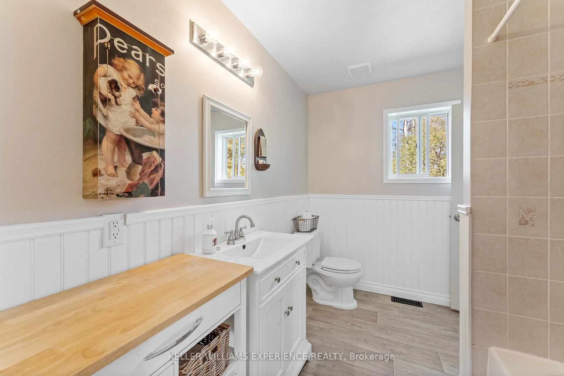 Photo 16 of 5318 Conc 3 Sunnidale Road, Clearview, New Lowell — HOMEH