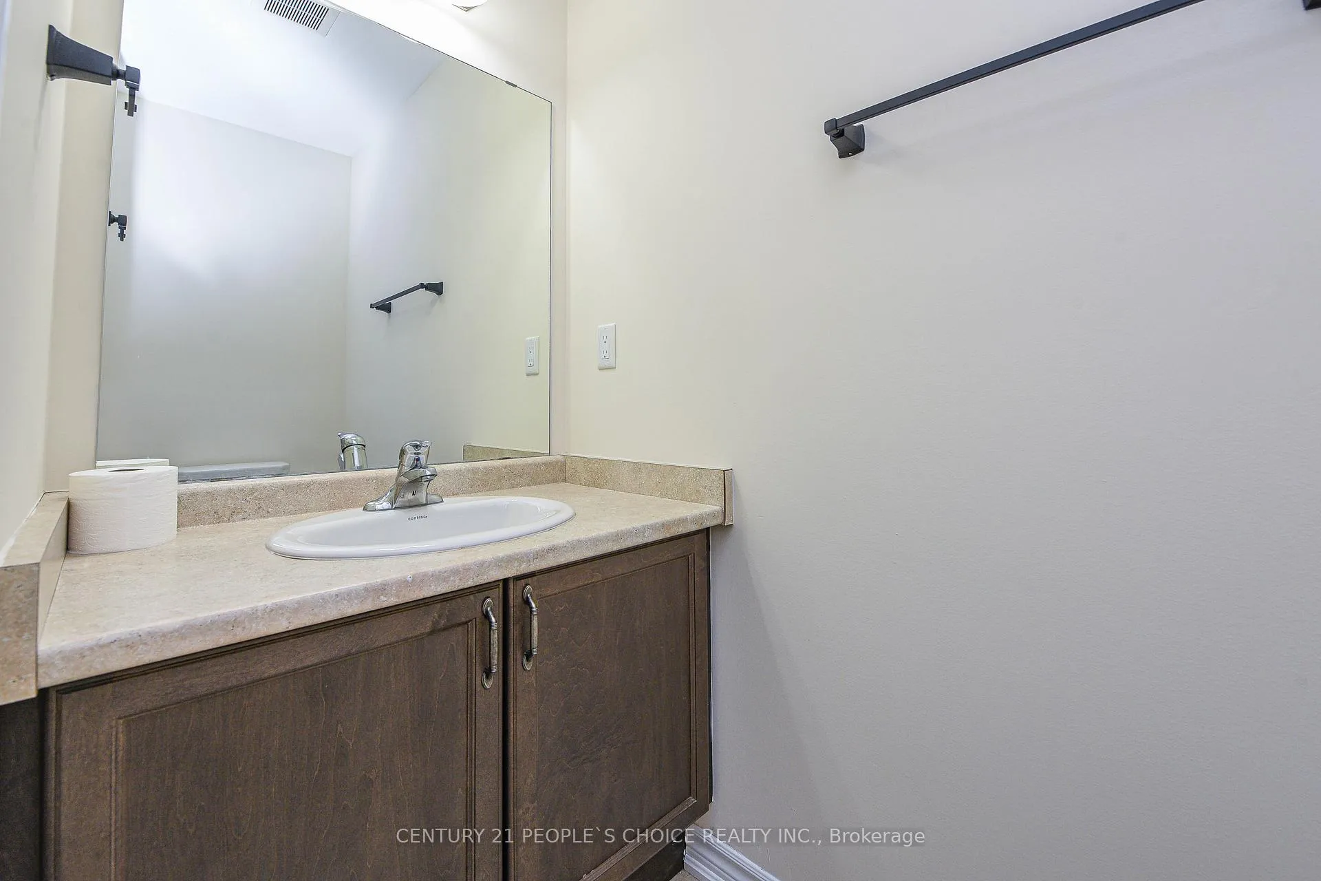 Photo 7 of 18 Cohoe Street, Brampton, Northwest Brampton — HOMEH