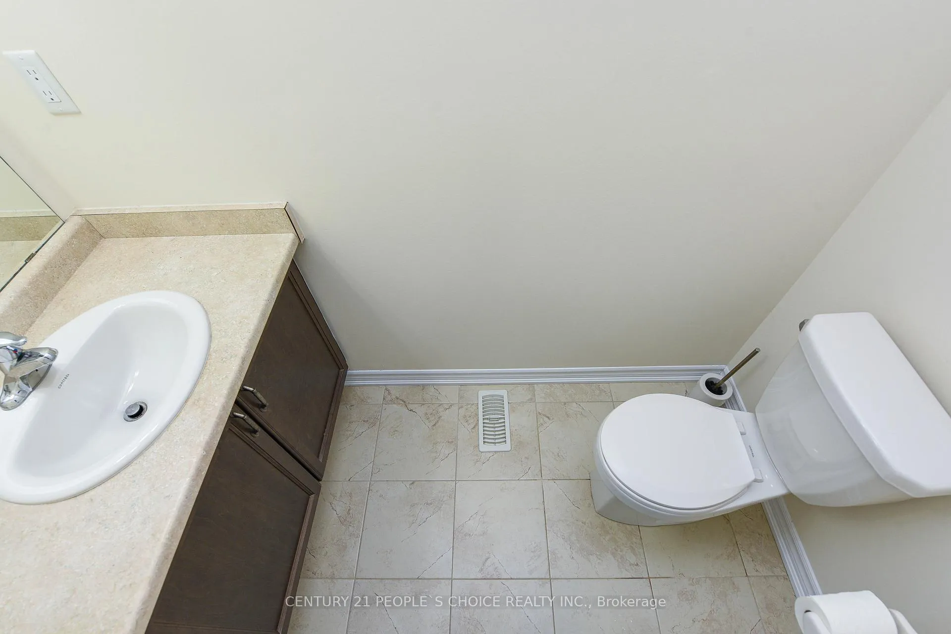 Photo 8 of 18 Cohoe Street, Brampton, Northwest Brampton — HOMEH