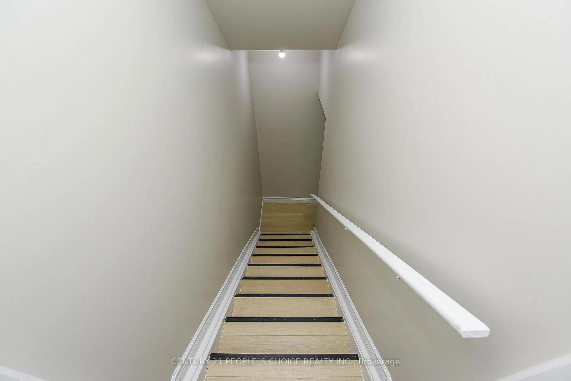 Photo 29 of 18 Cohoe Street, Brampton, Northwest Brampton — HOMEH
