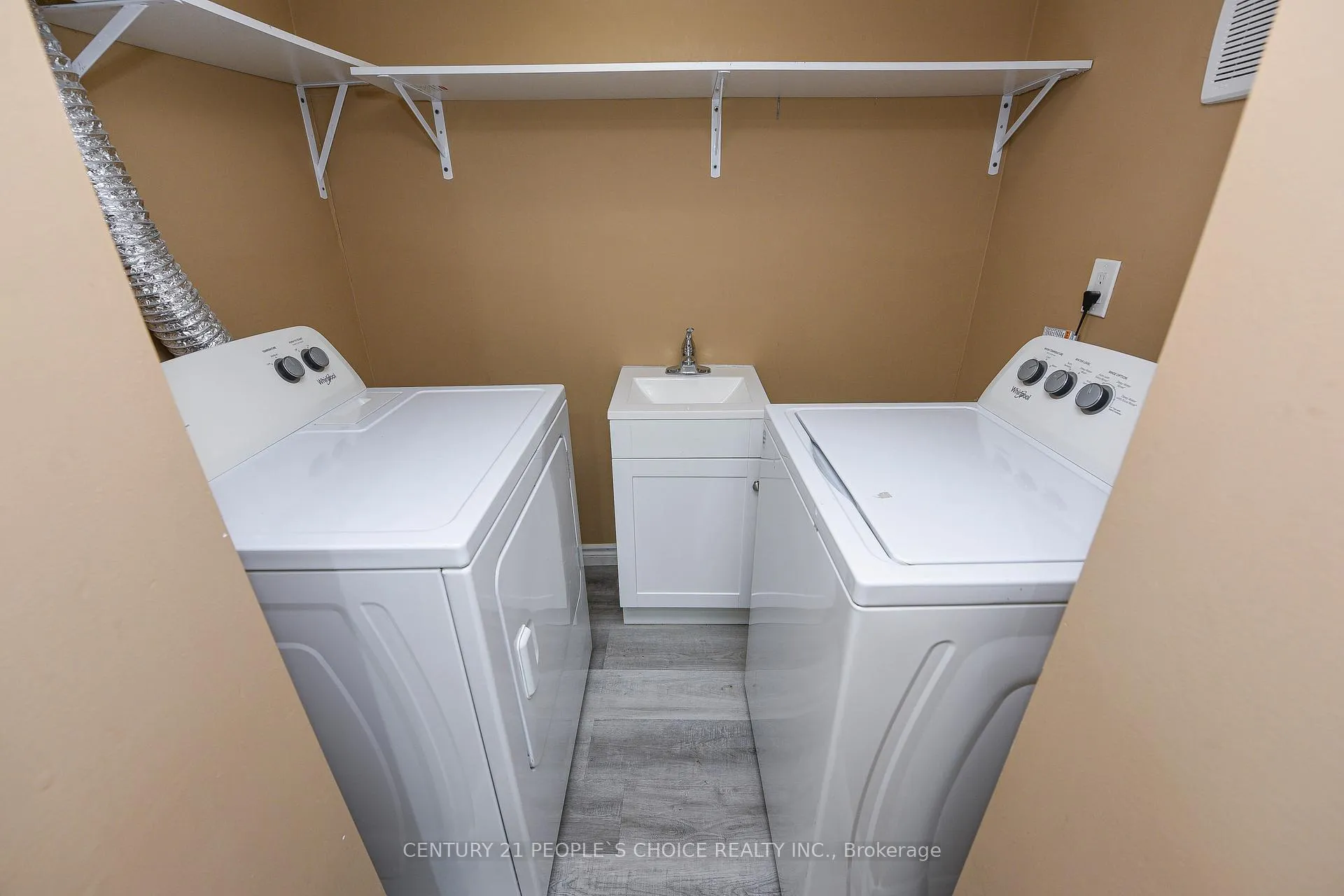Photo 31 of 18 Cohoe Street, Brampton, Northwest Brampton — HOMEH