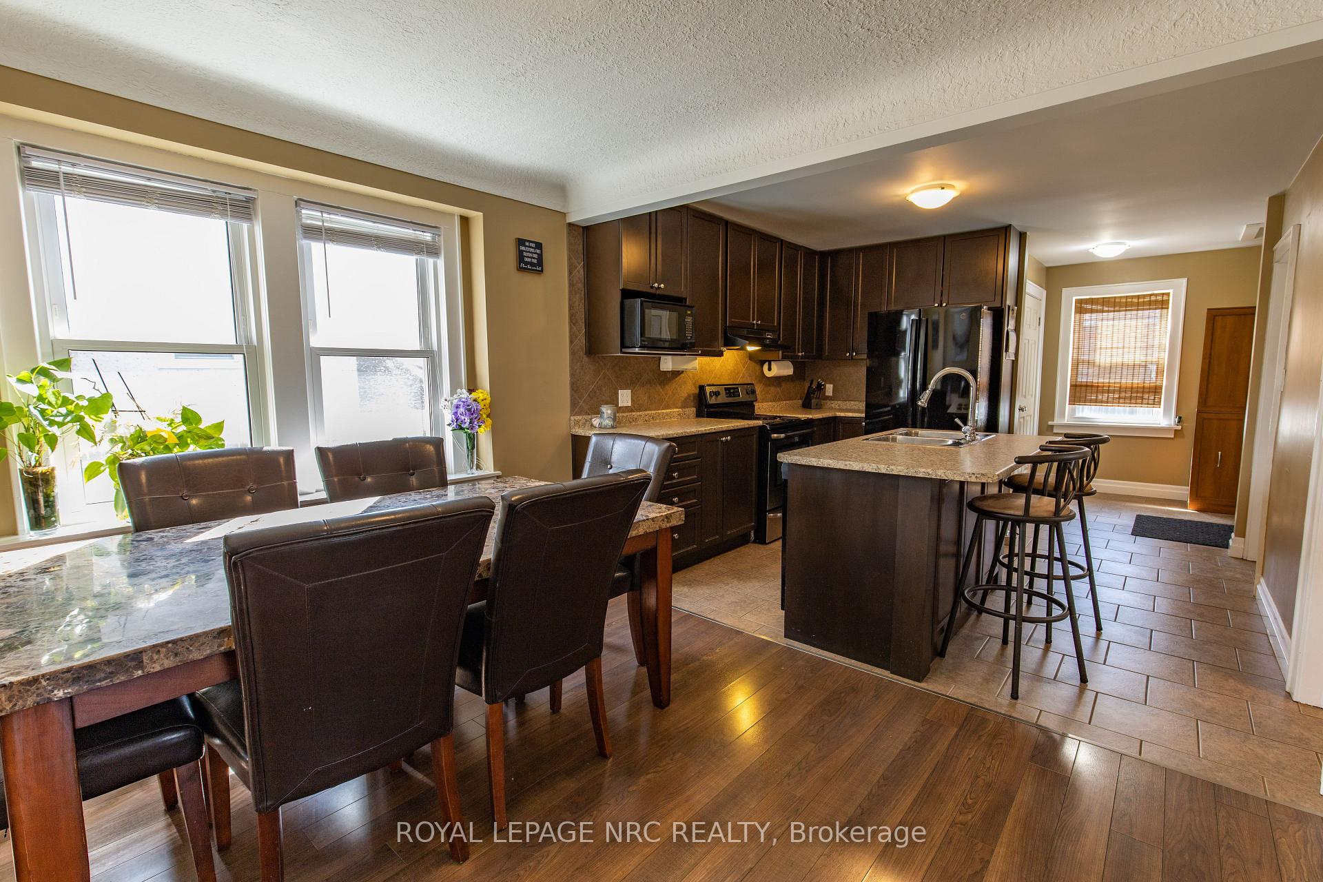 Photo 4 of 85 Queen Street S, Thorold, Thorold Downtown — HOMEH