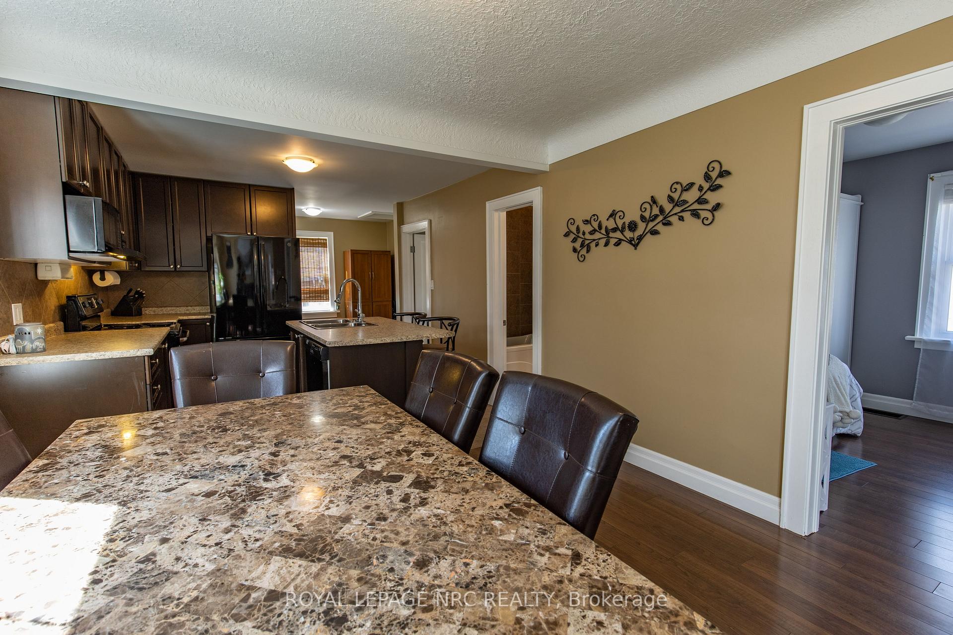 Photo 5 of 85 Queen Street S, Thorold, Thorold Downtown — HOMEH