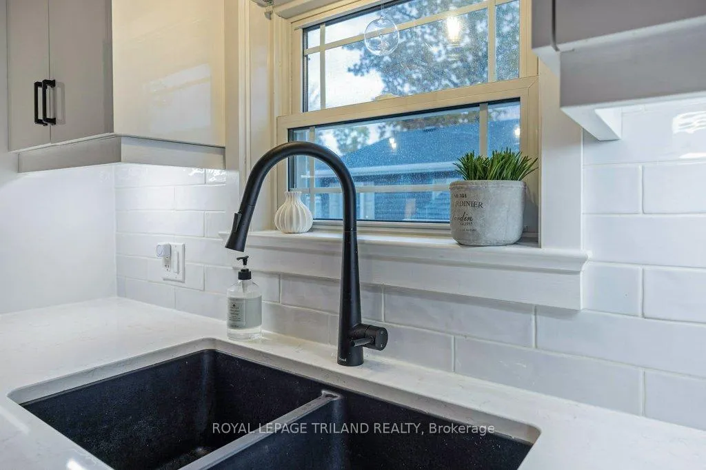 Photo 10 of Unit 130, 22790 Amiens Road, Middlesex Centre, Rural Middlesex Centre — HOMEH