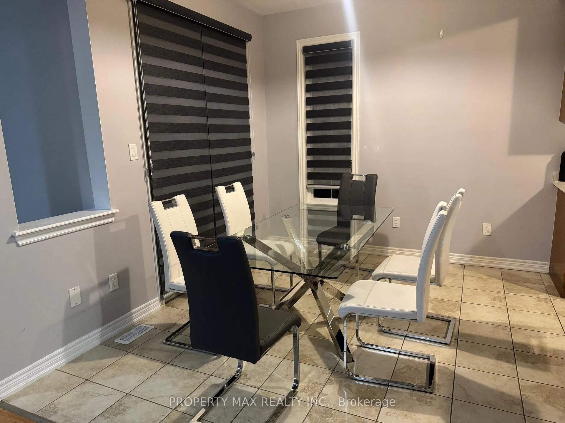 Photo 8 of 6447 Connor Crescent N, Niagara Falls, Forestview — HOMEH