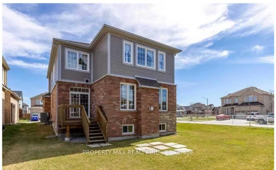Photo 12 of 6447 Connor Crescent N, Niagara Falls, Forestview — HOMEH