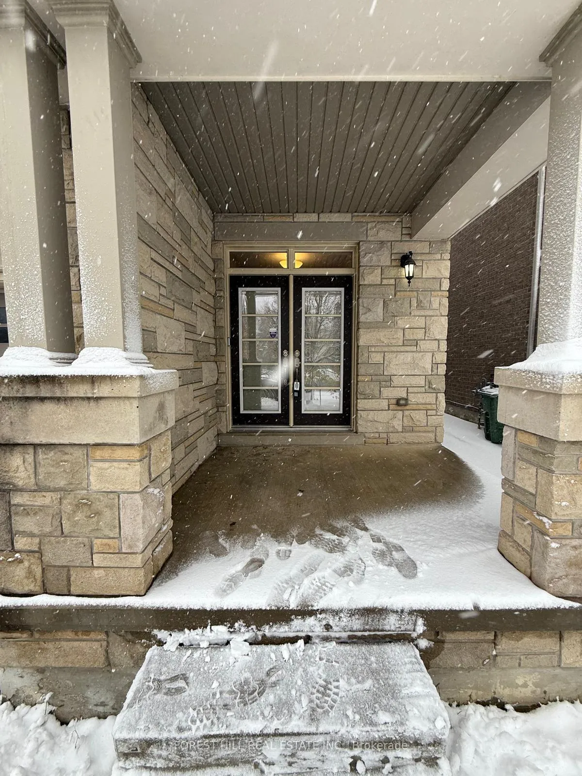 Photo 2 of 330 Rymal Road West, Hamilton, Sheldon — HOMEH