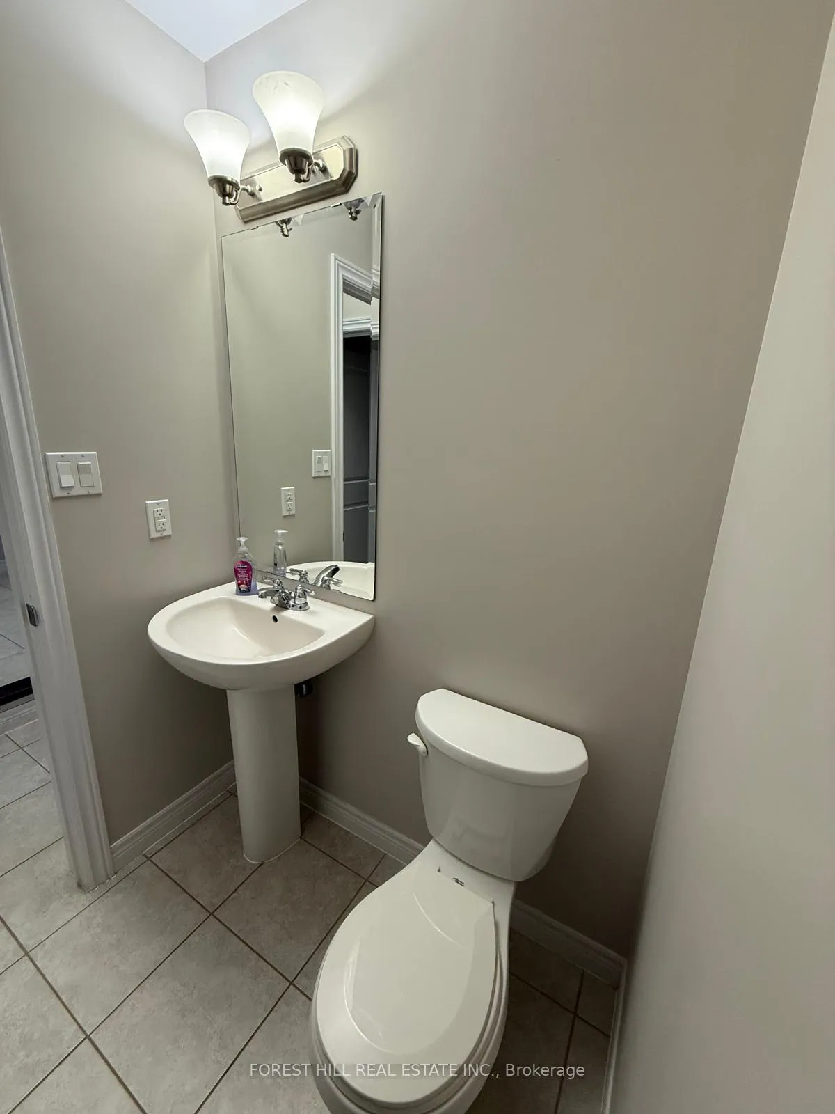 Photo 10 of 330 Rymal Road West, Hamilton, Sheldon — HOMEH