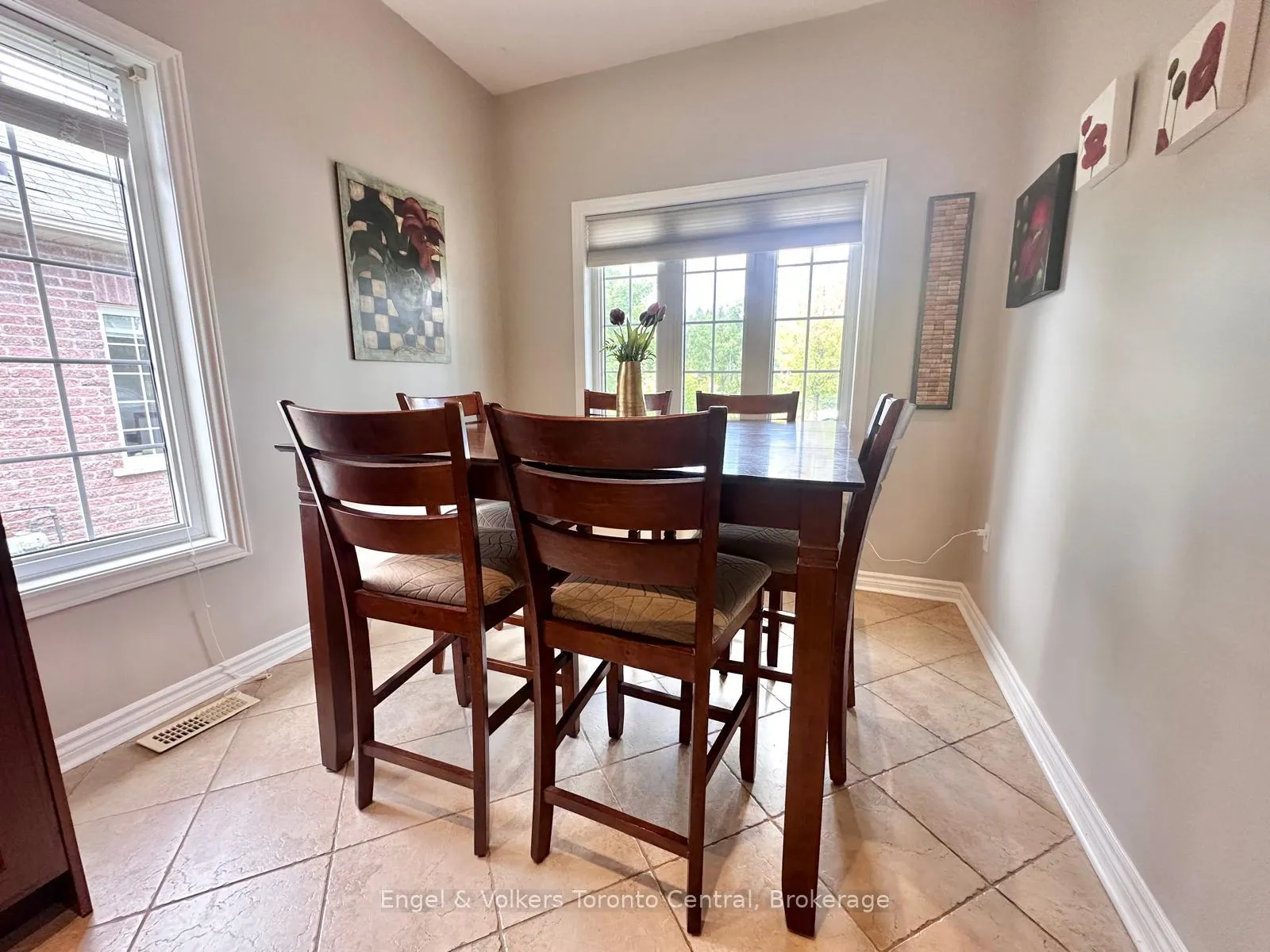 Photo 9 of 26 Thomas Drive, Collingwood — HOMEH