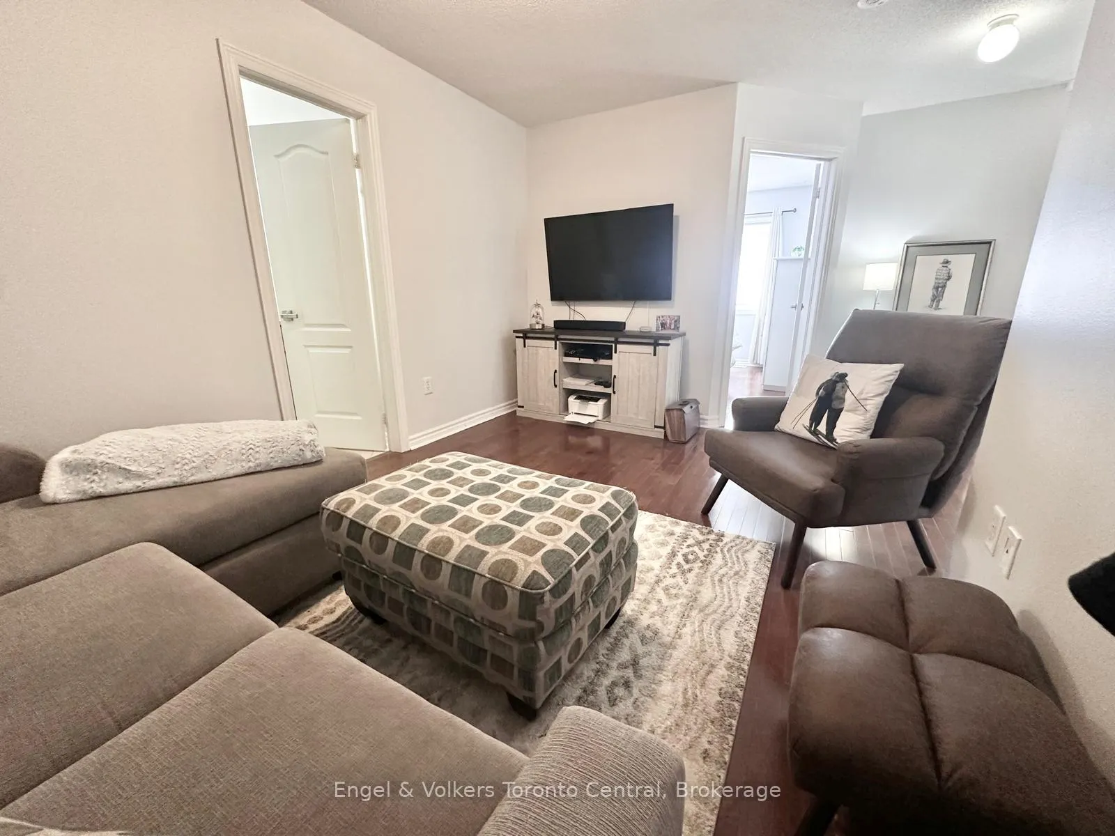 Photo 23 of 26 Thomas Drive, Collingwood — HOMEH