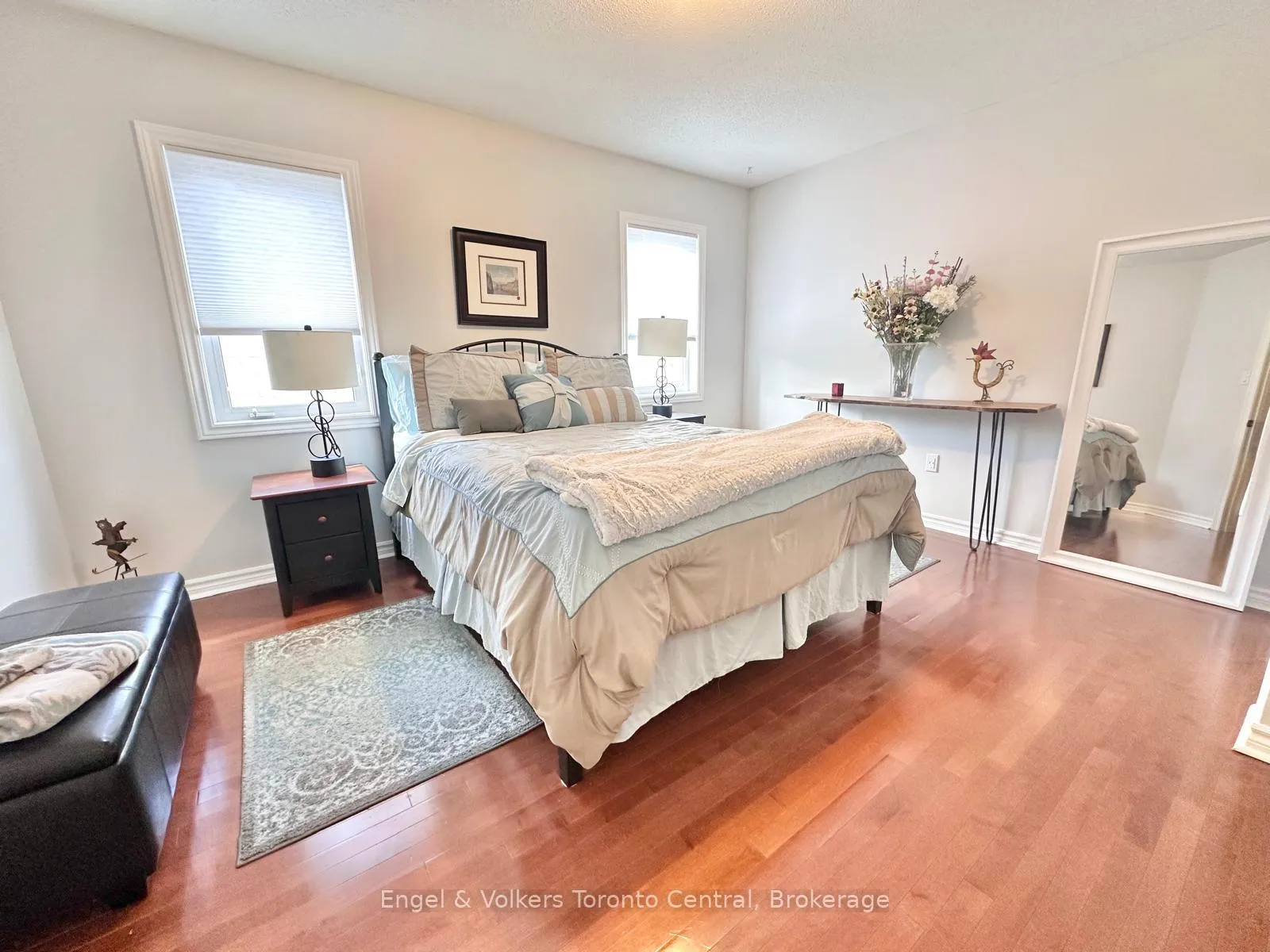 Photo 30 of 26 Thomas Drive, Collingwood — HOMEH