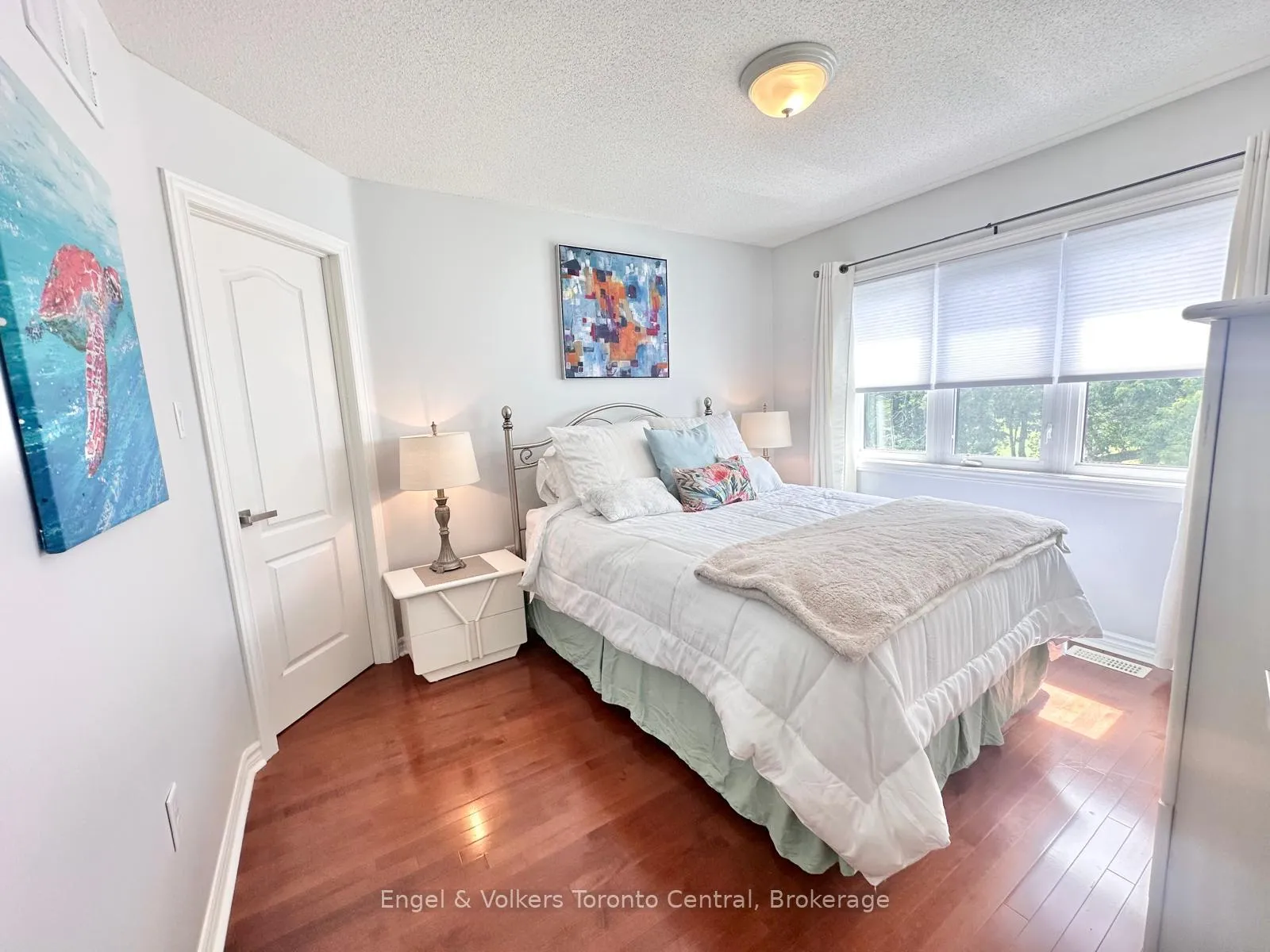 Photo 36 of 26 Thomas Drive, Collingwood — HOMEH