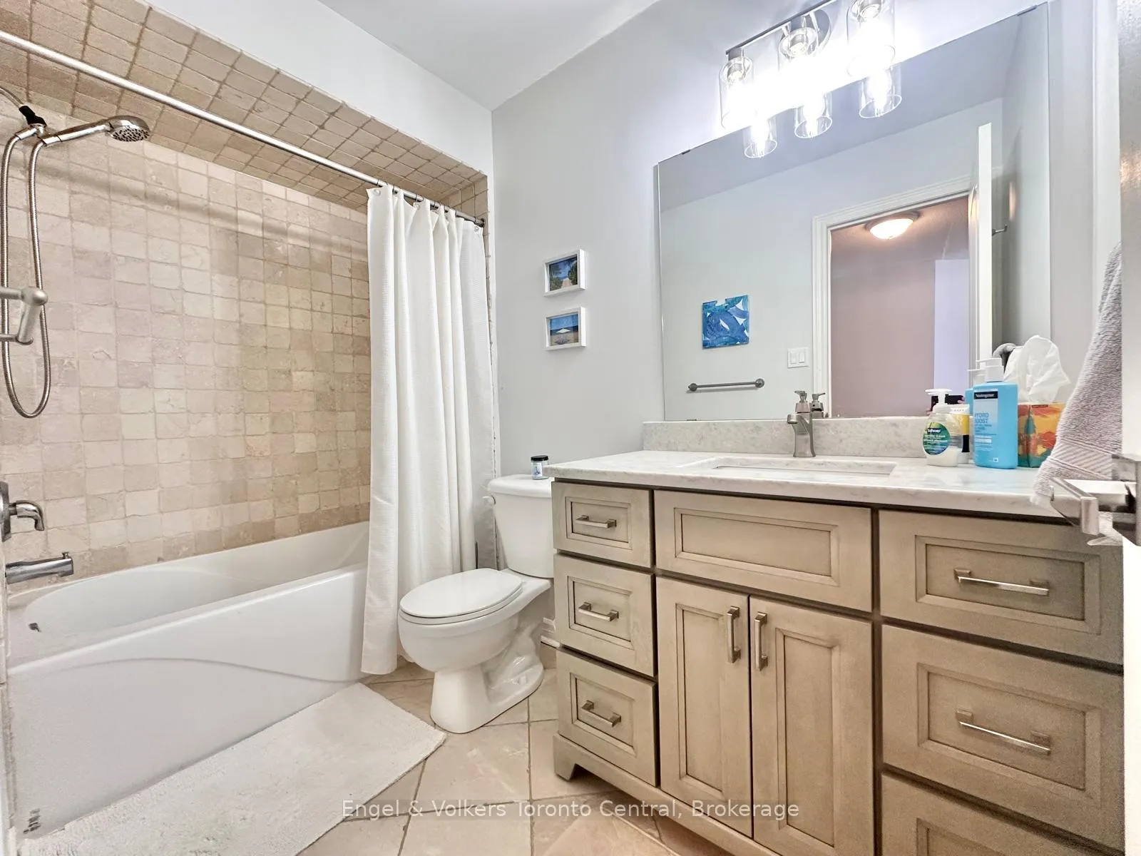 Photo 45 of 26 Thomas Drive, Collingwood — HOMEH