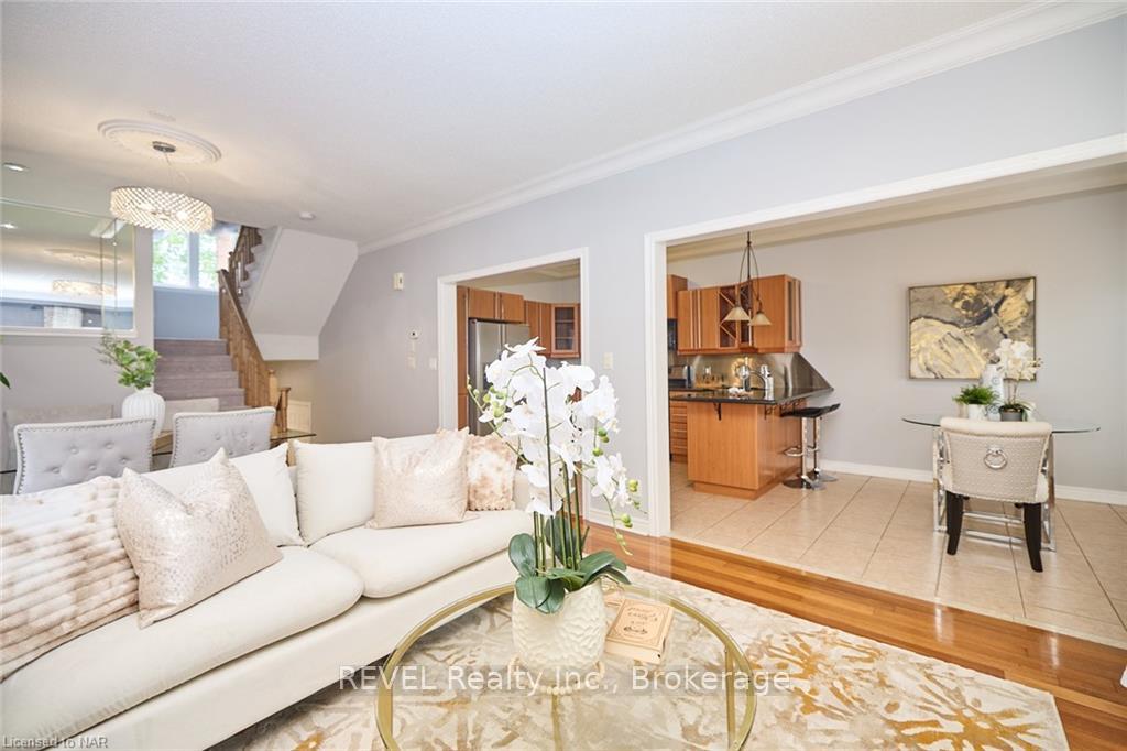 Photo 8 of 36 Natalie Court, Thorold, Confederation Heights — HOMEH