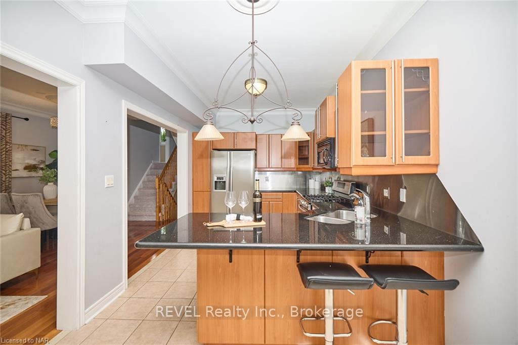 Photo 11 of 36 Natalie Court, Thorold, Confederation Heights — HOMEH