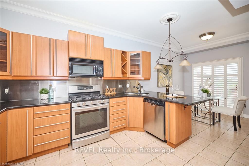 Photo 13 of 36 Natalie Court, Thorold, Confederation Heights — HOMEH