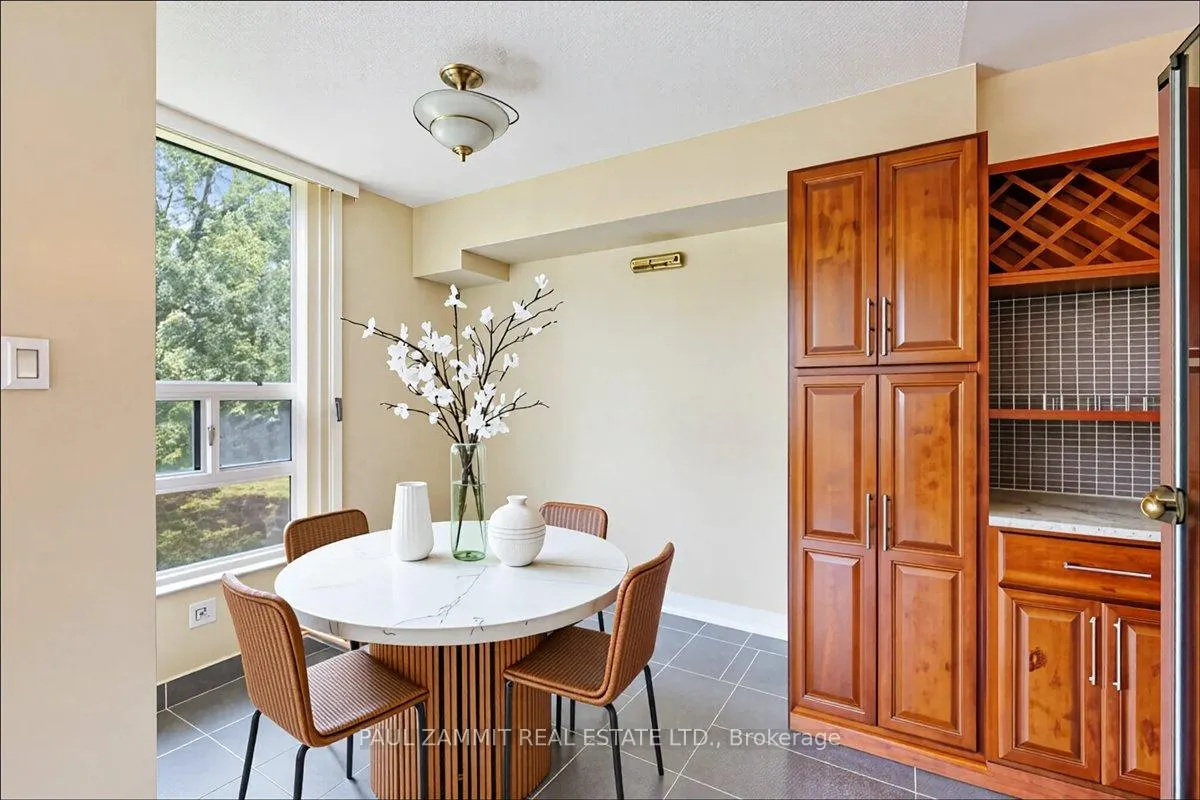 Photo 9 of Unit 222, 7905 Bayview Avenue, Markham, Aileen-Willowbrook — HOMEH