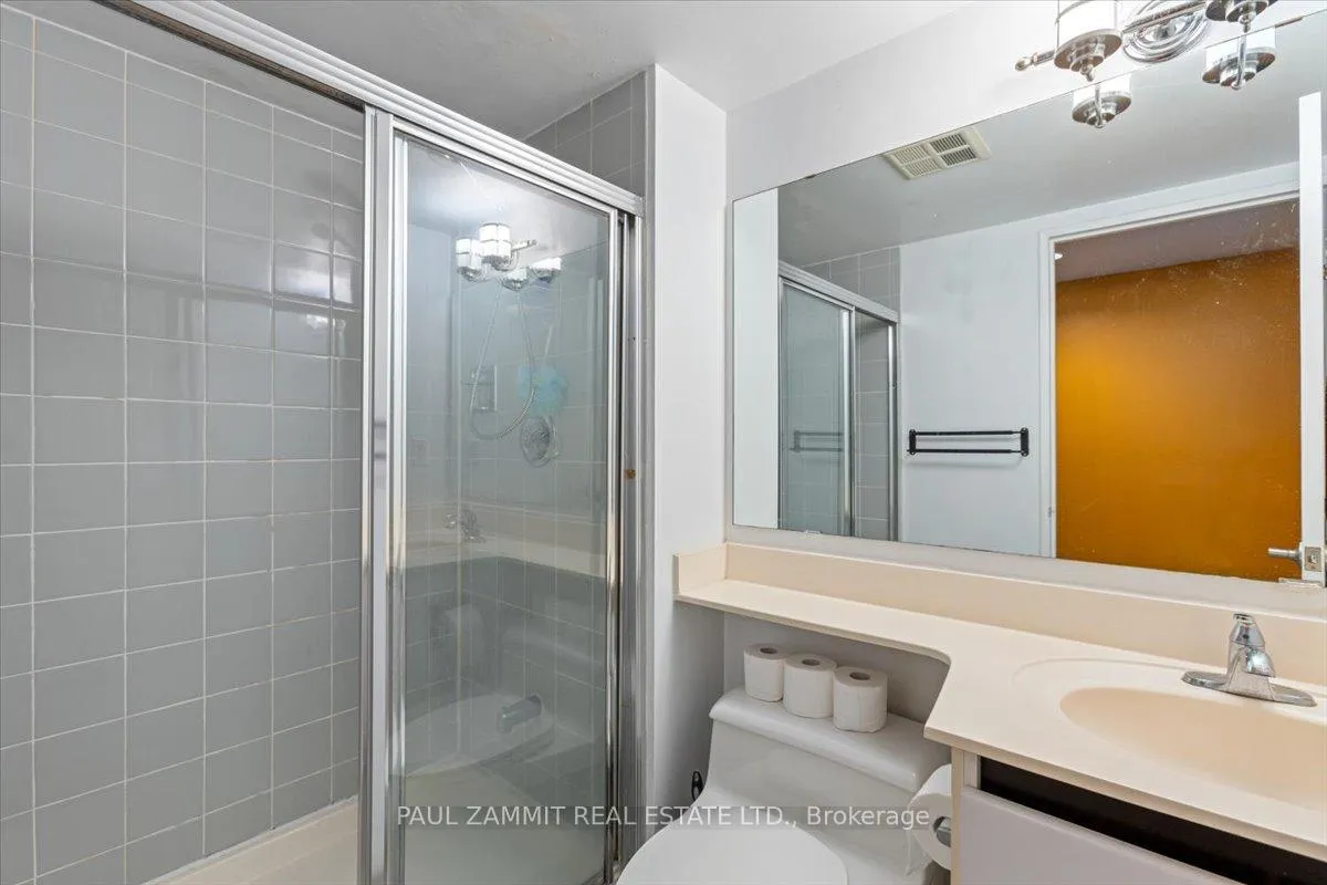 Photo 11 of Unit 222, 7905 Bayview Avenue, Markham, Aileen-Willowbrook — HOMEH