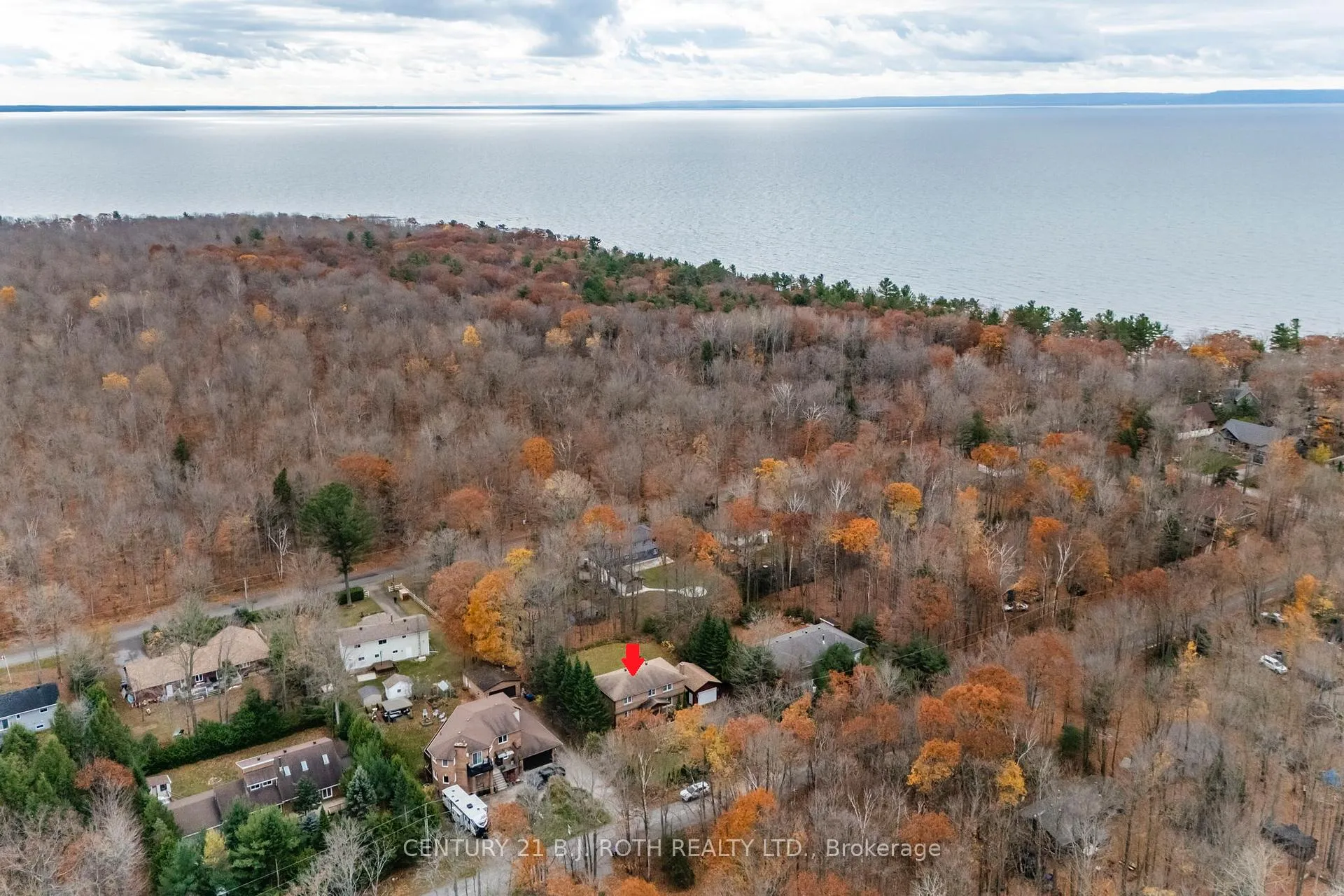 Photo 2 of 140 Wolfe Trail, Tiny, Rural Tiny — HOMEH