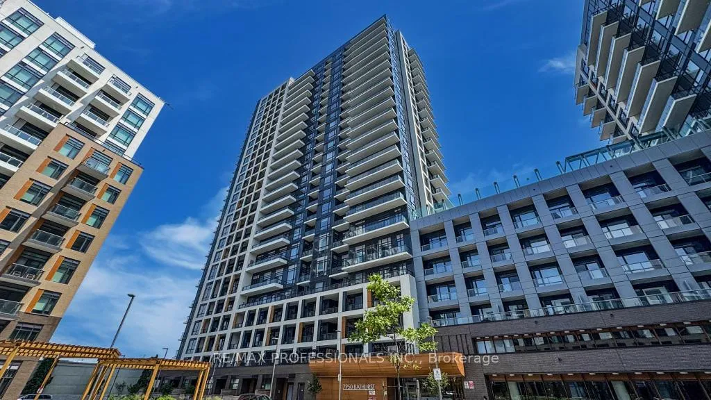 Photo 4 of 7950 Bathurst Street, Vaughan, Beverley Glen — HOMEH