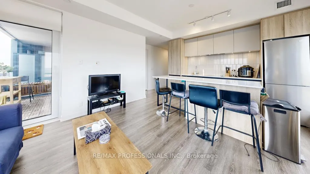 Photo 23 of 7950 Bathurst Street, Vaughan, Beverley Glen — HOMEH