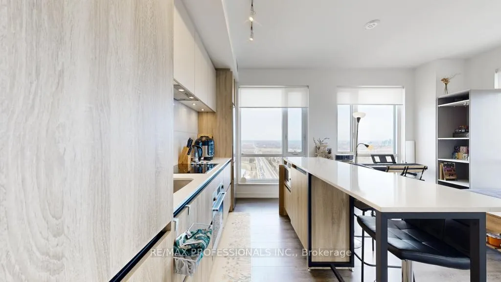 Photo 29 of 7950 Bathurst Street, Vaughan, Beverley Glen — HOMEH