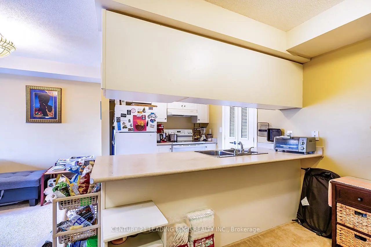 Photo 8 of Unit 201, 80 Aerodrome Crescent, Toronto, Leaside — HOMEH