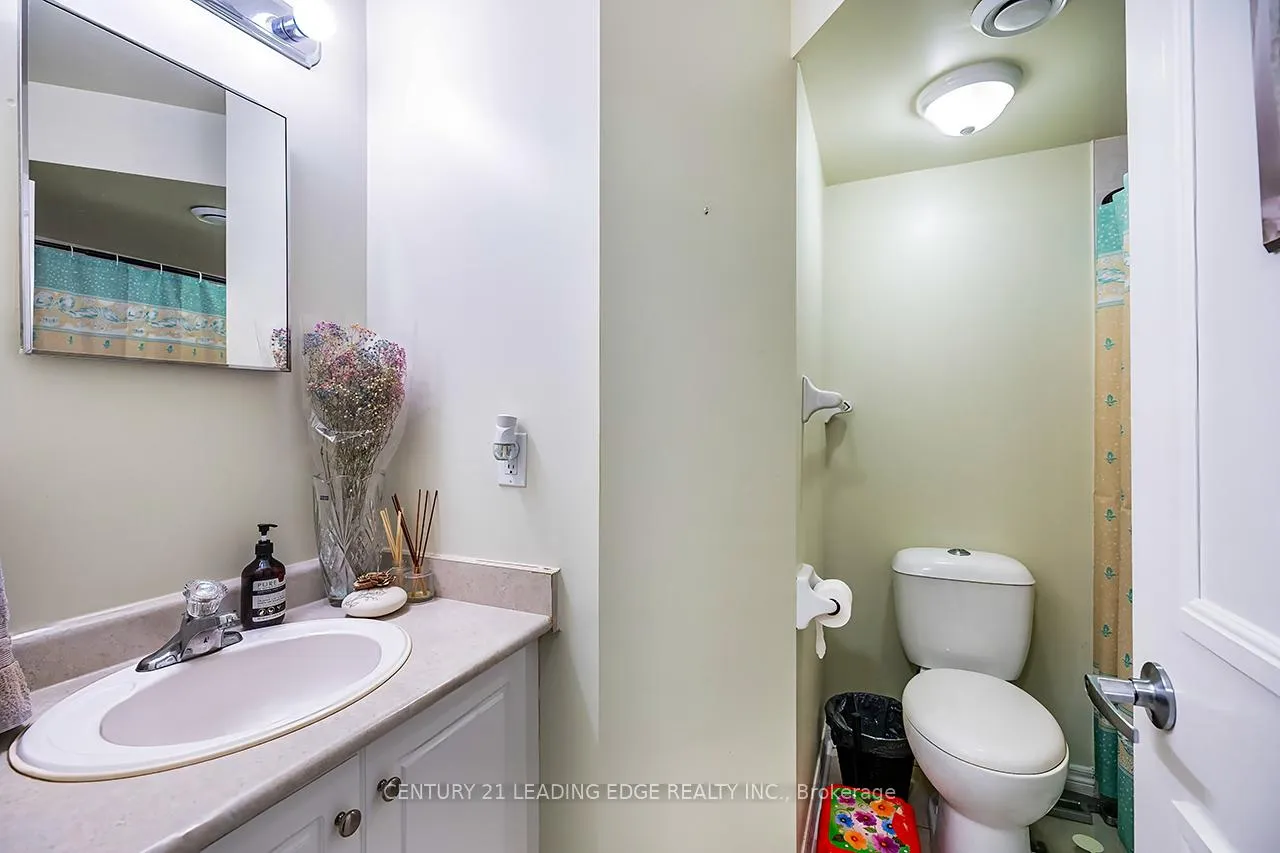 Photo 15 of Unit 201, 80 Aerodrome Crescent, Toronto, Leaside — HOMEH