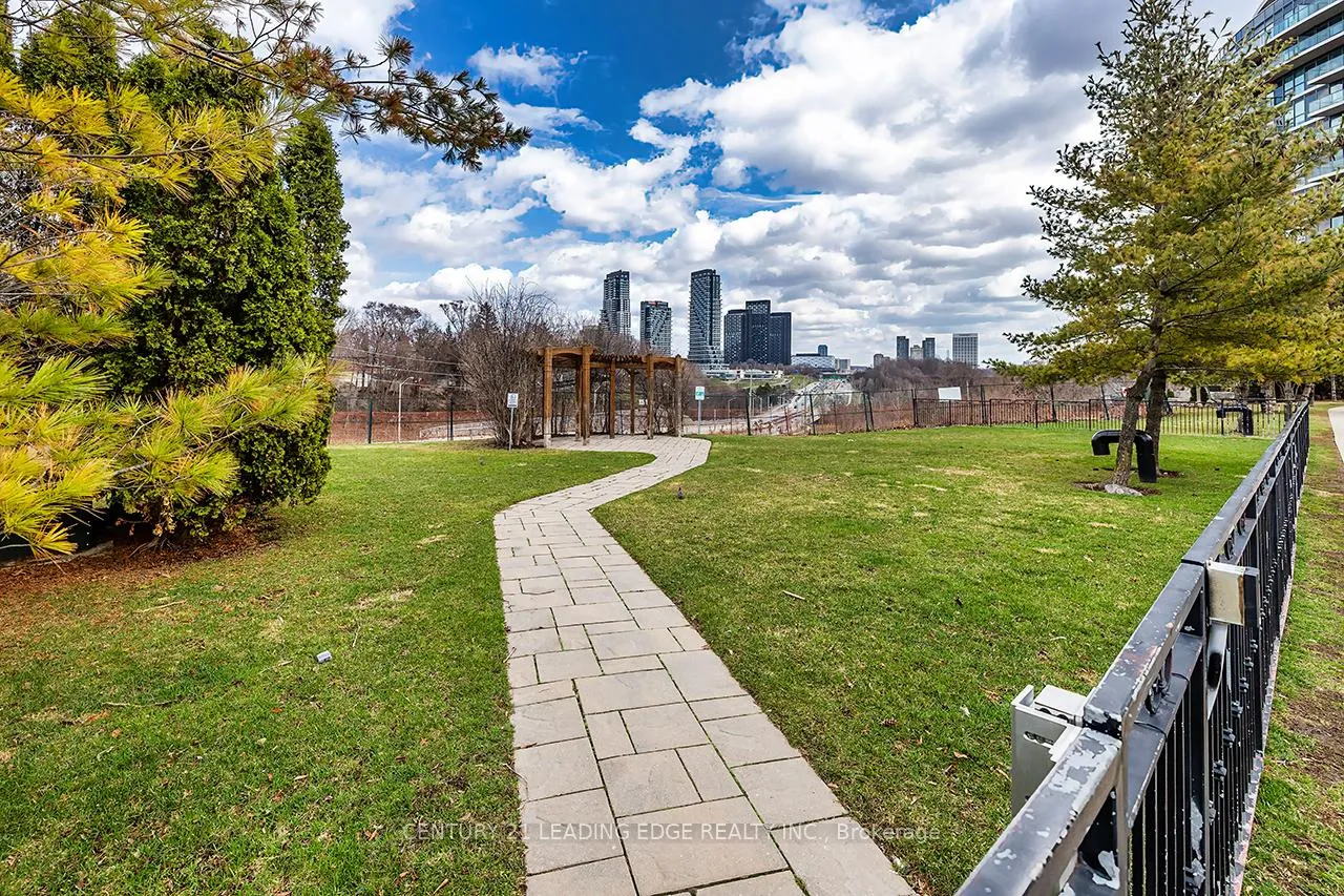 Photo 19 of Unit 201, 80 Aerodrome Crescent, Toronto, Leaside — HOMEH