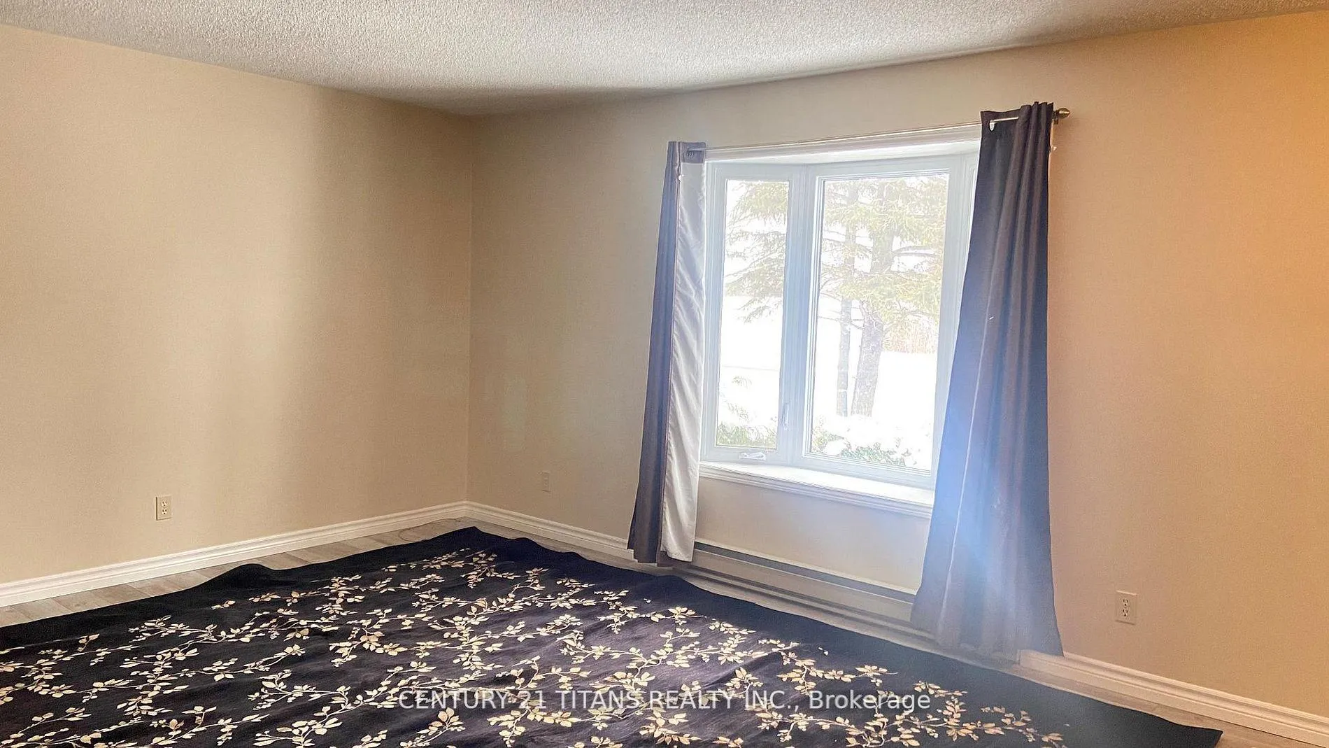 Photo 5 of 14436 Scott Line, Chatham-Kent, Highgate — HOMEH