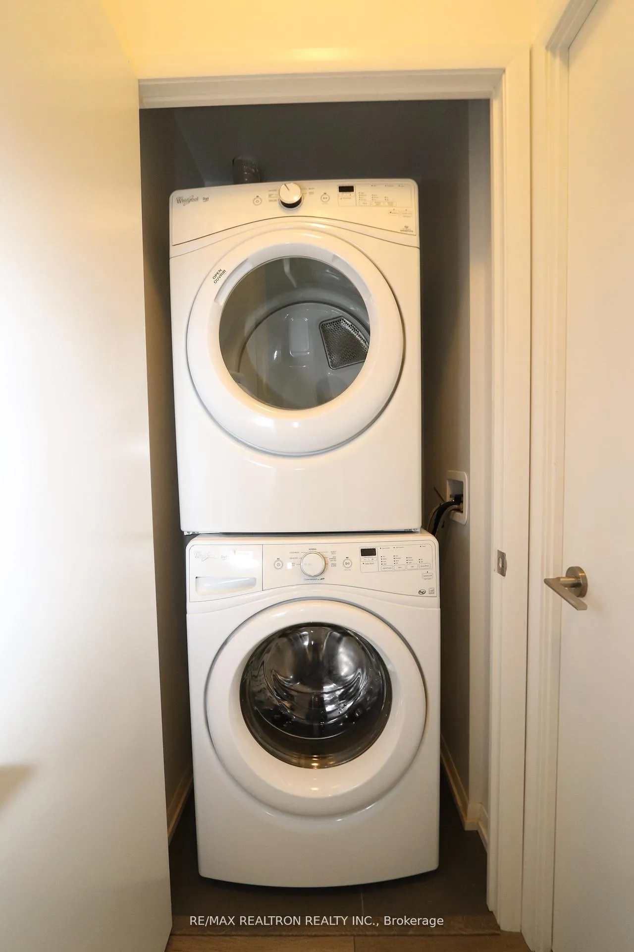 Photo 23 of Unit 605, 540 Bur Oak Avenue, Markham, Berczy — HOMEH