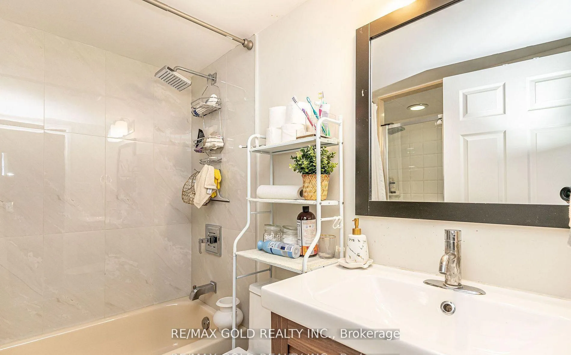 Photo 30 of Unit 403, 30 Malta Avenue, Brampton, Fletcher's Creek South — HOMEH