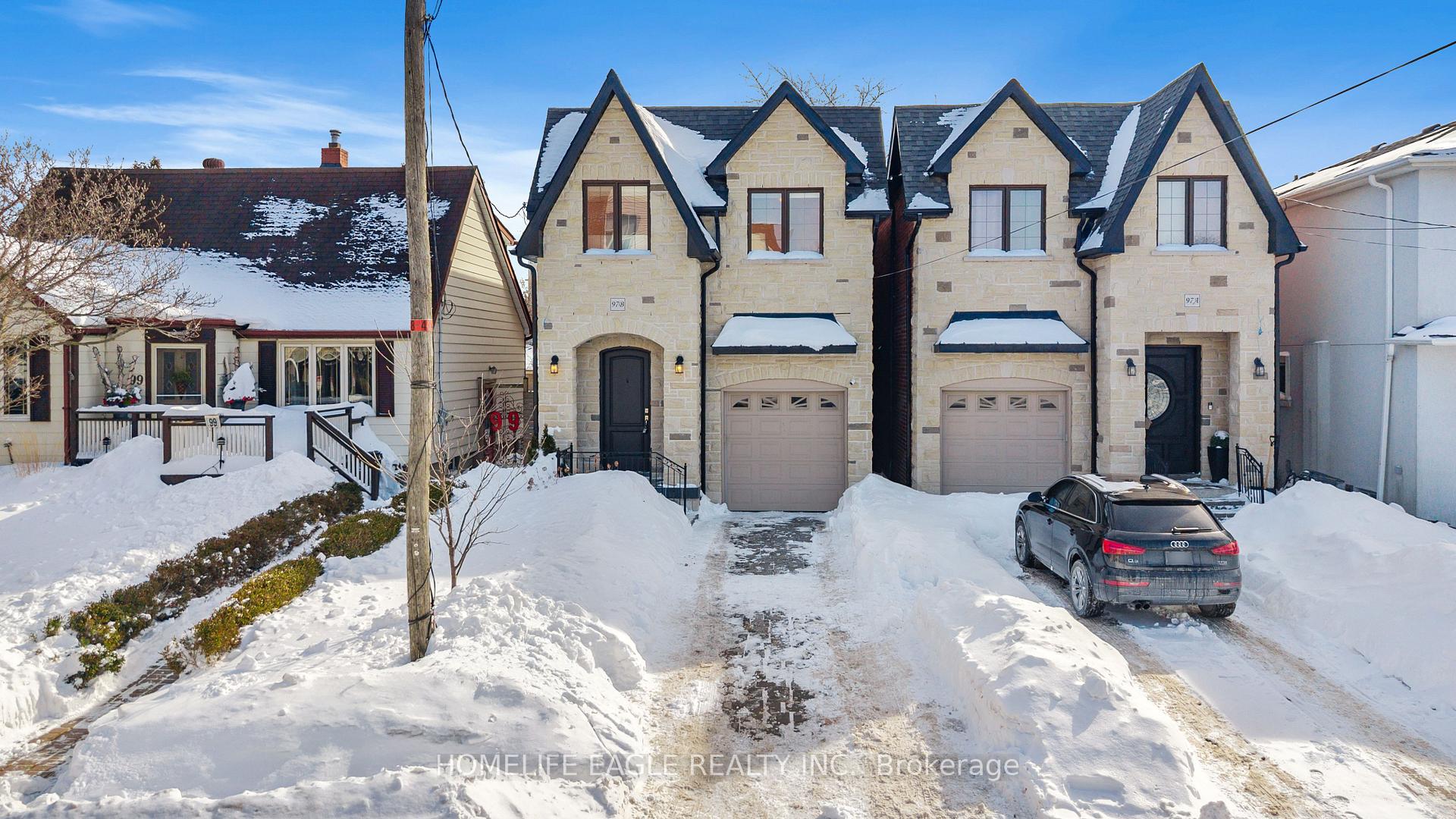 Front of 97B Craiglee Drive