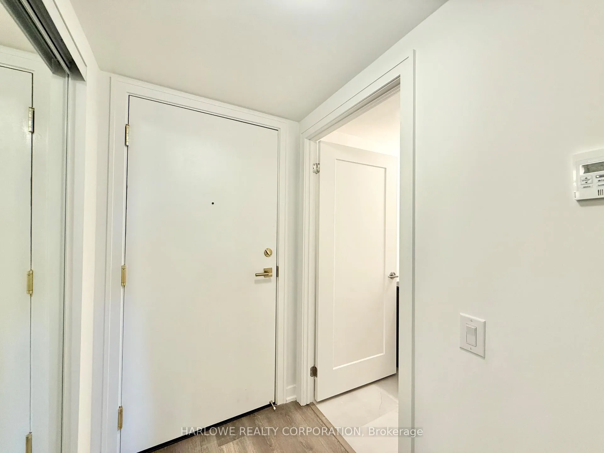 Photo 5 of Unit 306, 2 Manderley Drive, Scarborough, Birchcliffe-Cliffside — HOMEH