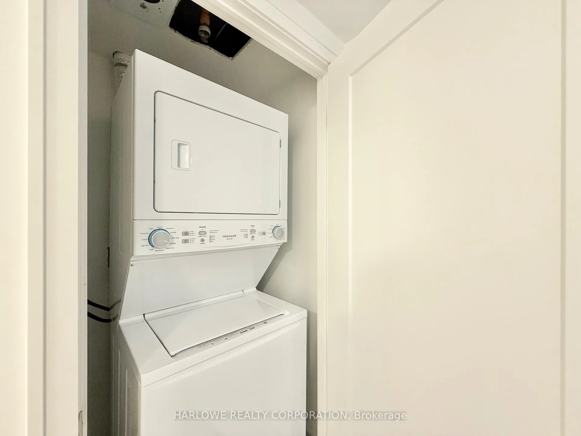 Photo 7 of Unit 306, 2 Manderley Drive, Scarborough, Birchcliffe-Cliffside — HOMEH
