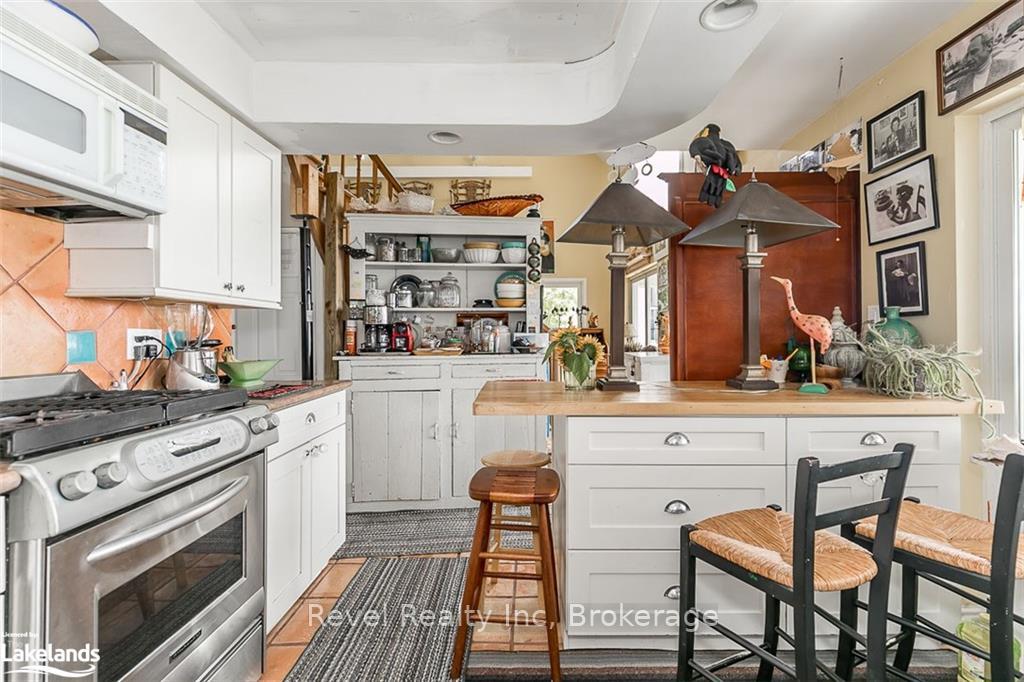Photo 10 of Unit 11A, 739 15 W, Tiny, Rural Tiny — HOMEH