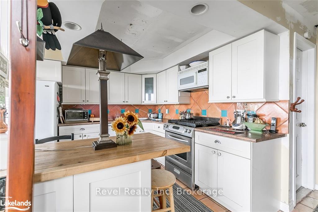 Photo 11 of Unit 11A, 739 15 W, Tiny, Rural Tiny — HOMEH