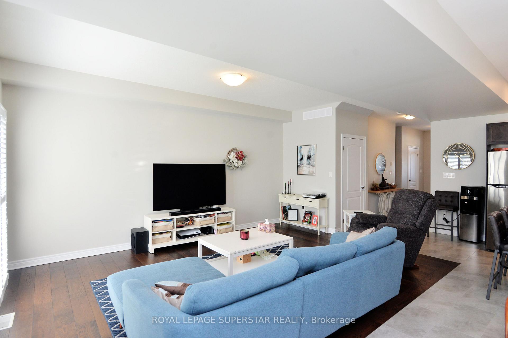 Photo 9 of 29 Bowman Crescent, Thorold, Hurricane/Merrittville — HOMEH