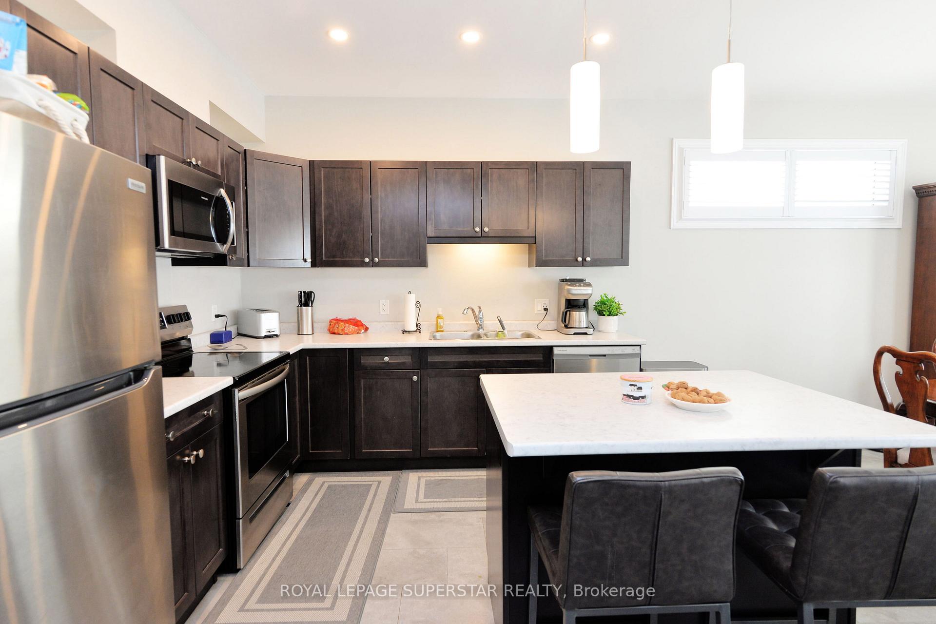Photo 10 of 29 Bowman Crescent, Thorold, Hurricane/Merrittville — HOMEH